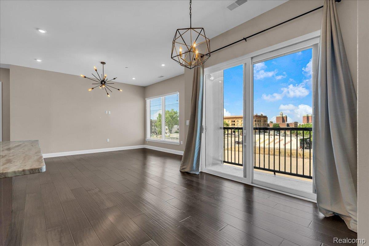 438 Selden Street 304