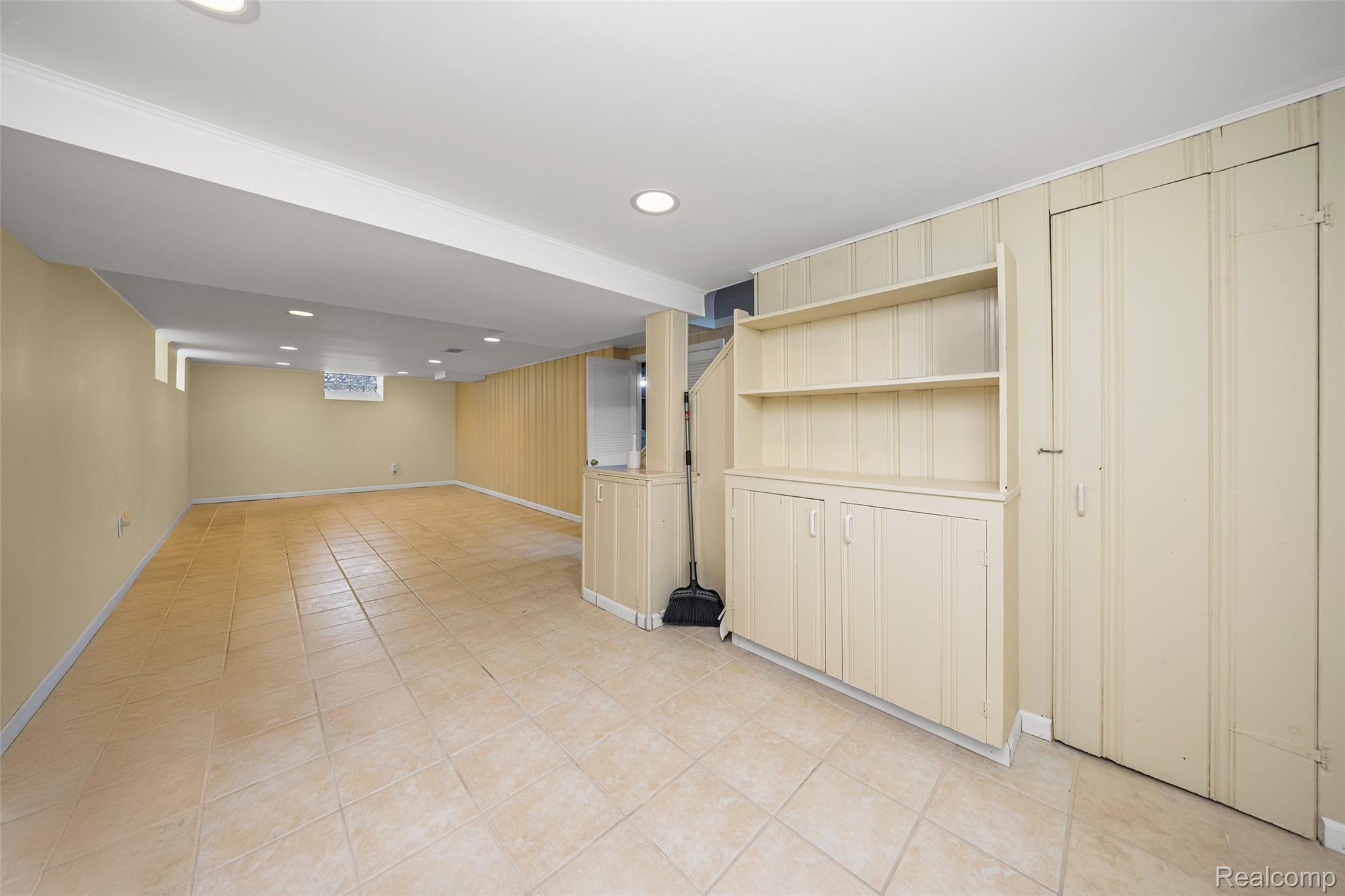 26021 Berkley Avenue
