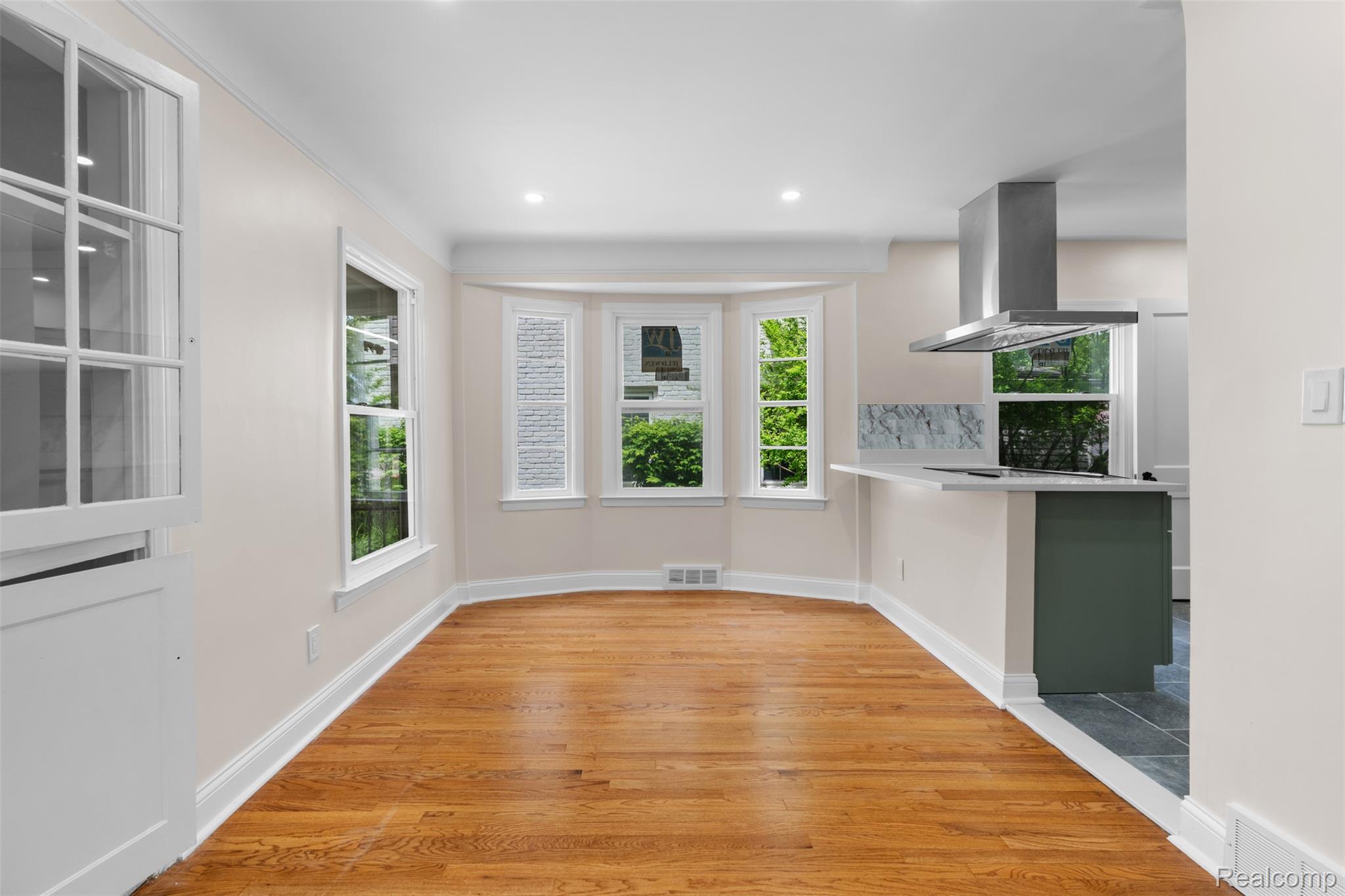 1388 Vernier Road