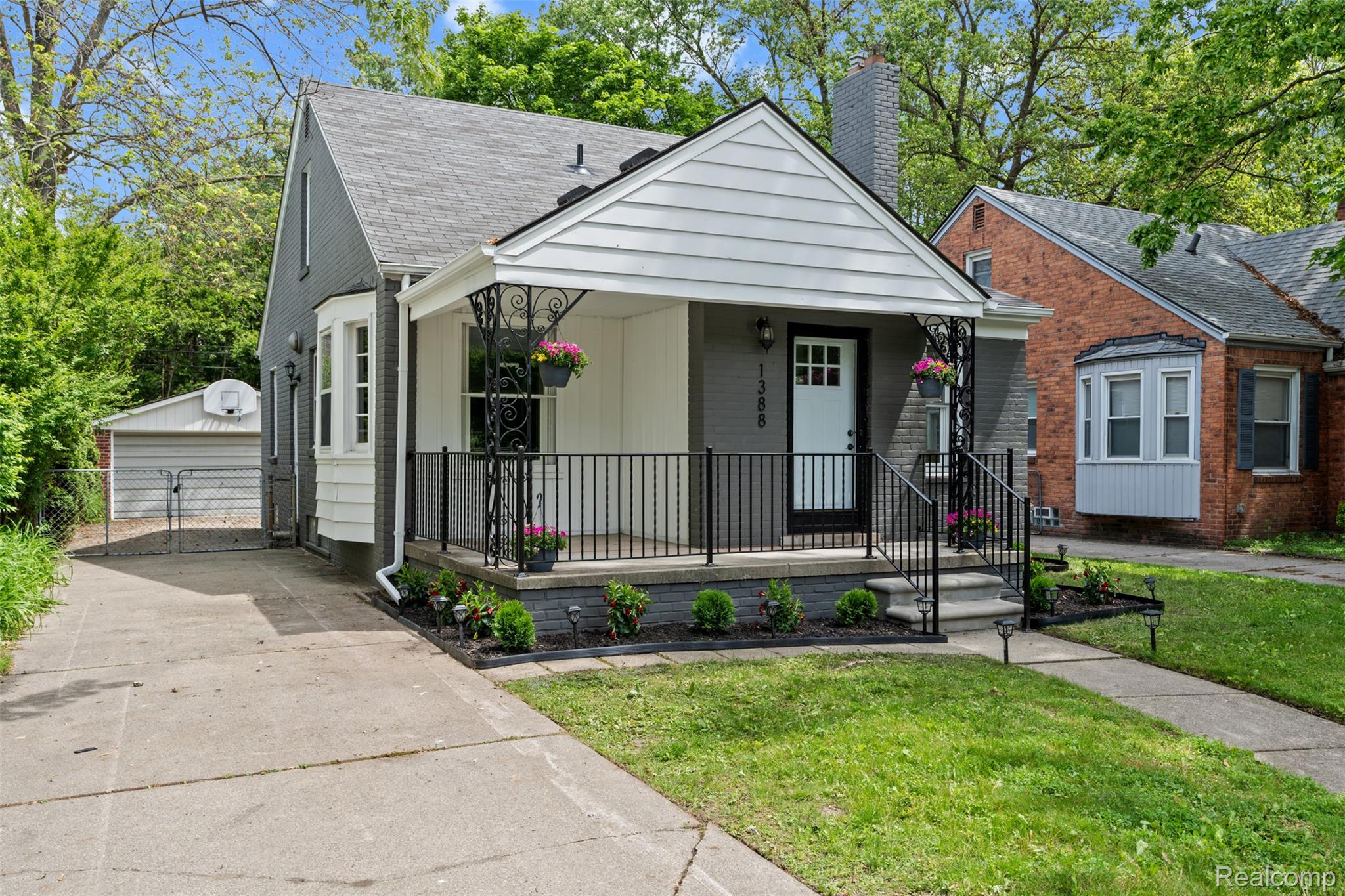 1388 Vernier Road