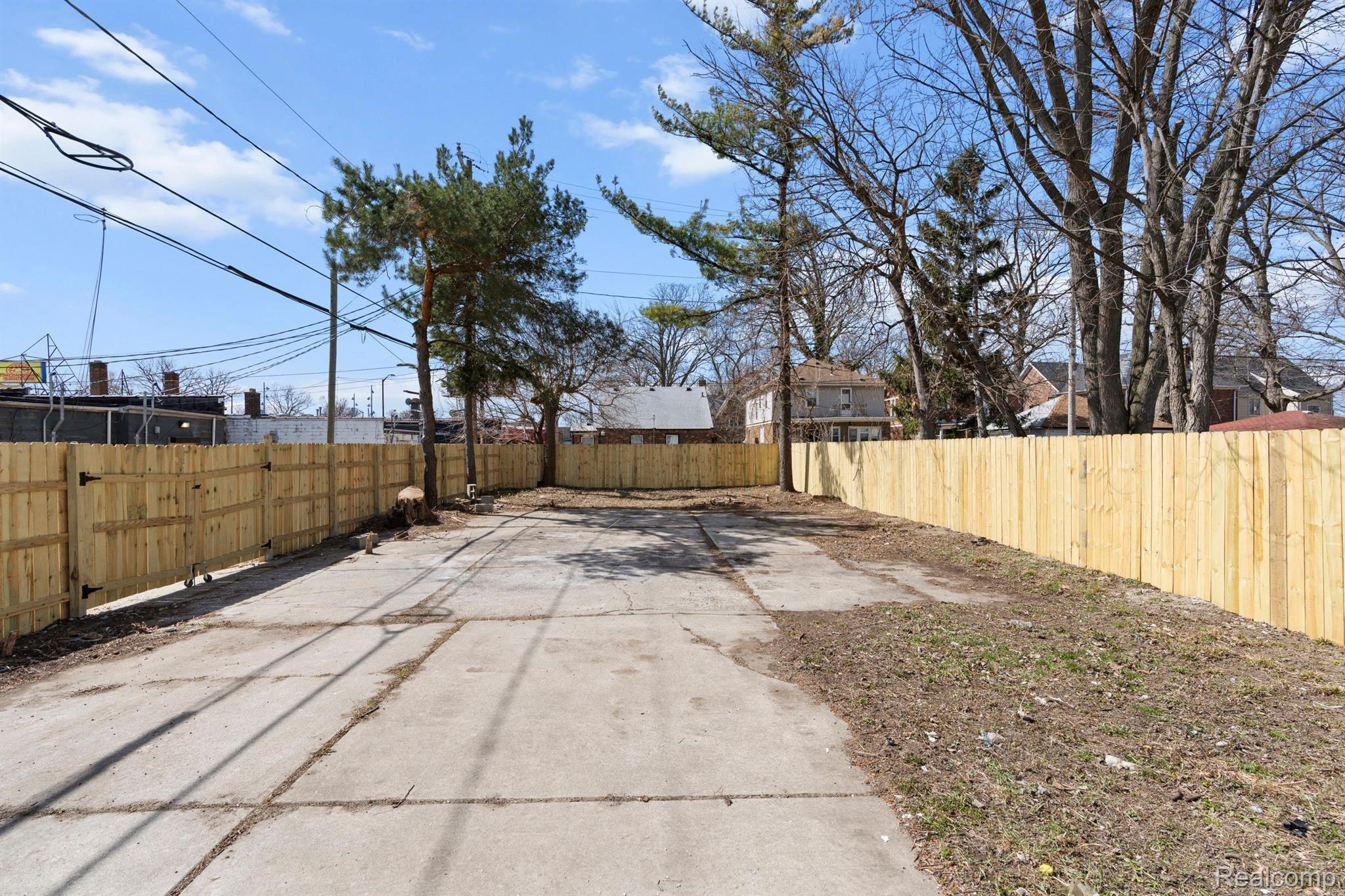 5027 AUDUBON Road