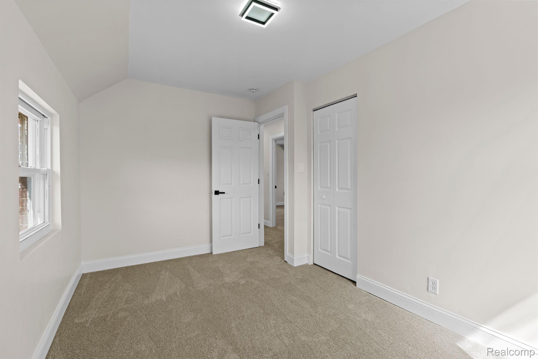 5027 AUDUBON Road