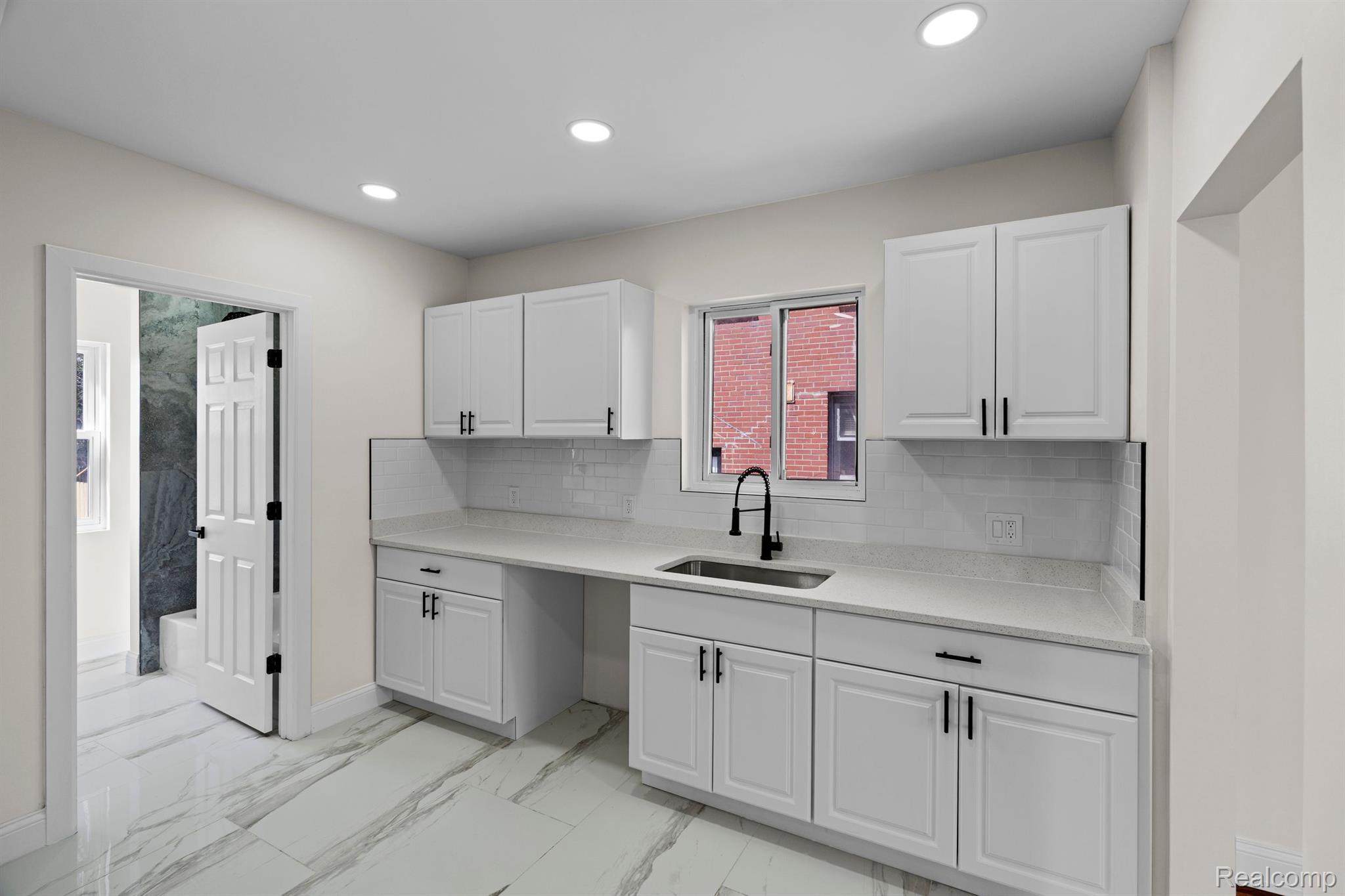 5027 AUDUBON Road