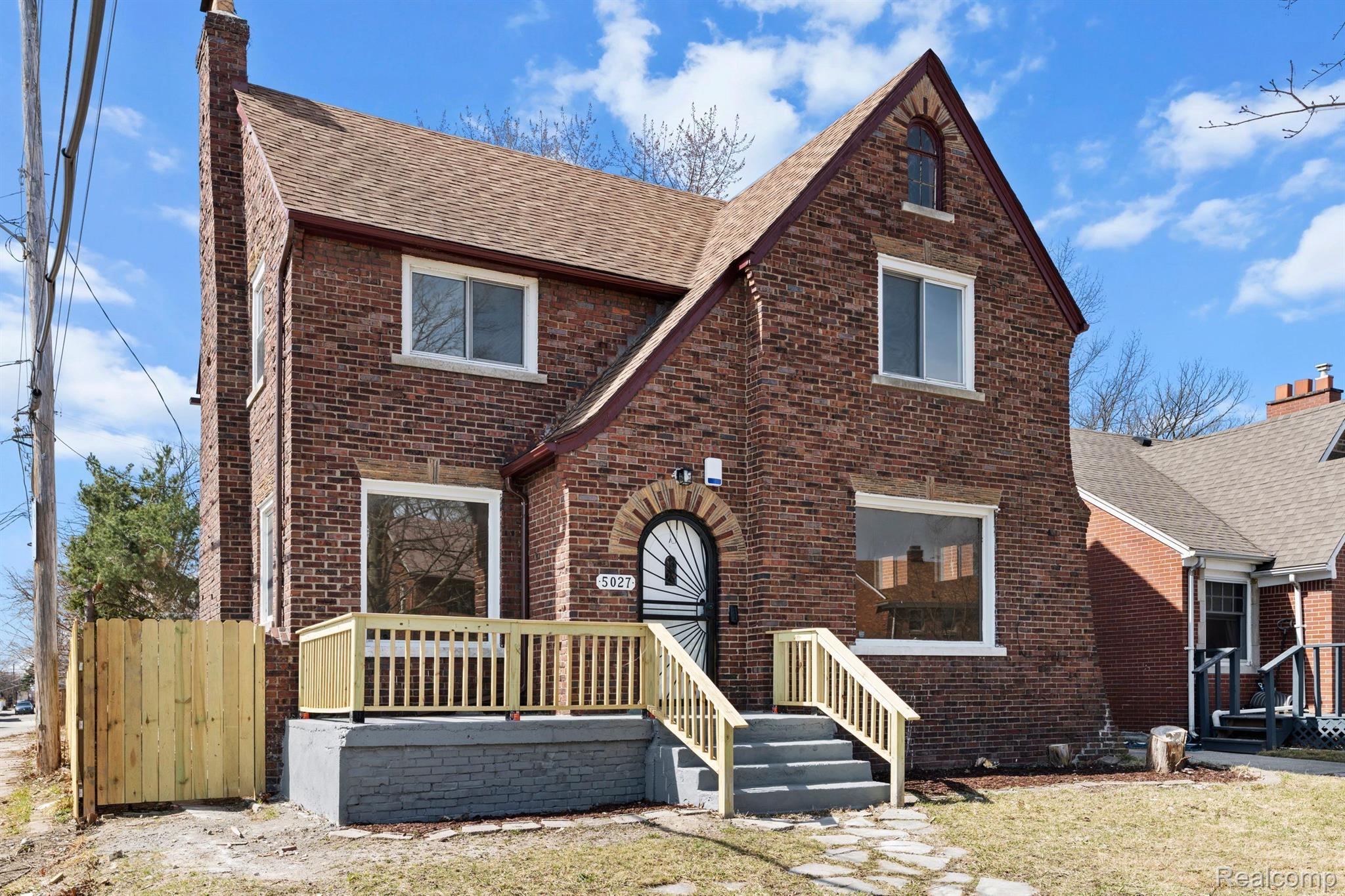 5027 AUDUBON Road