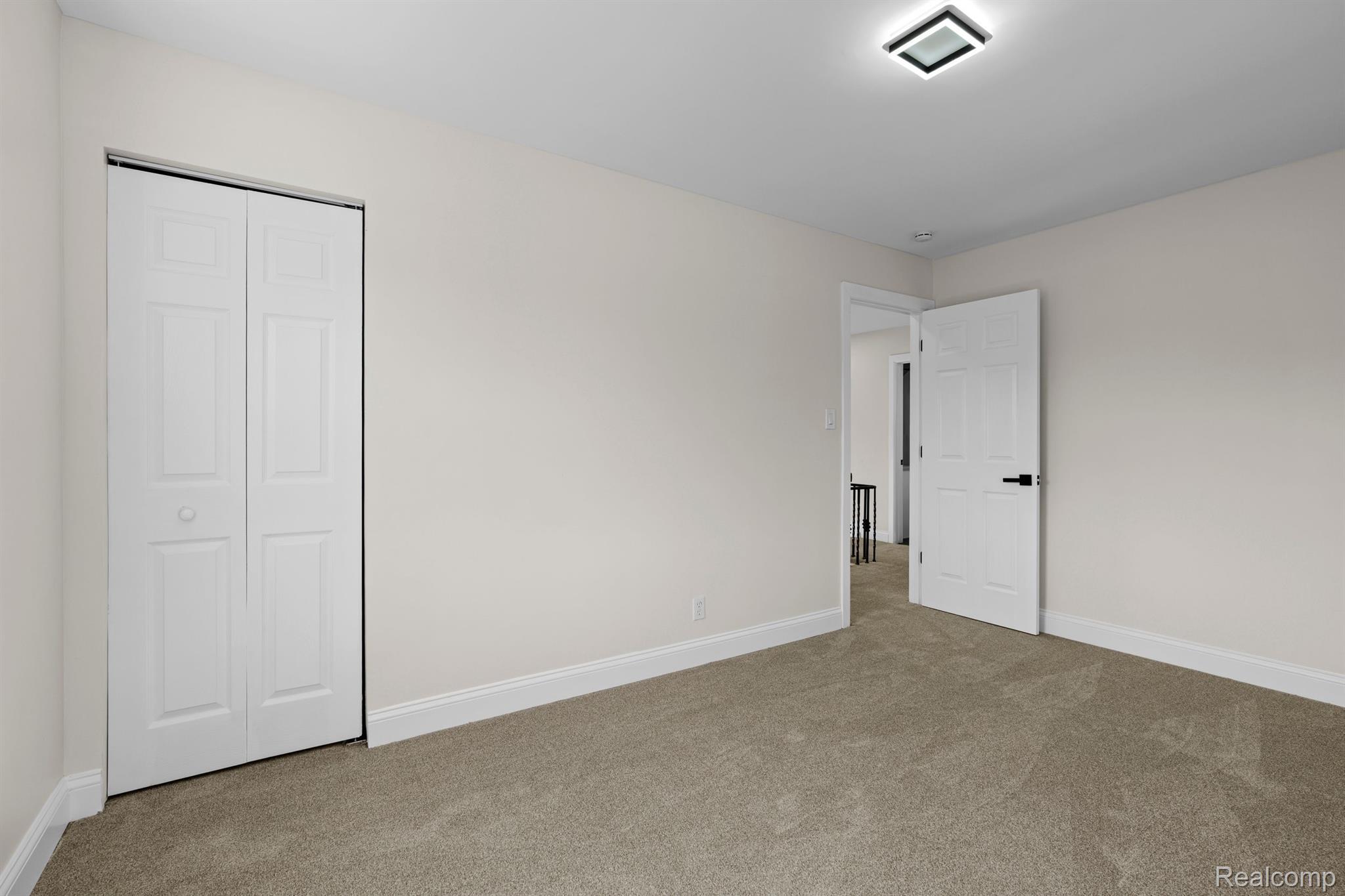5027 AUDUBON Road