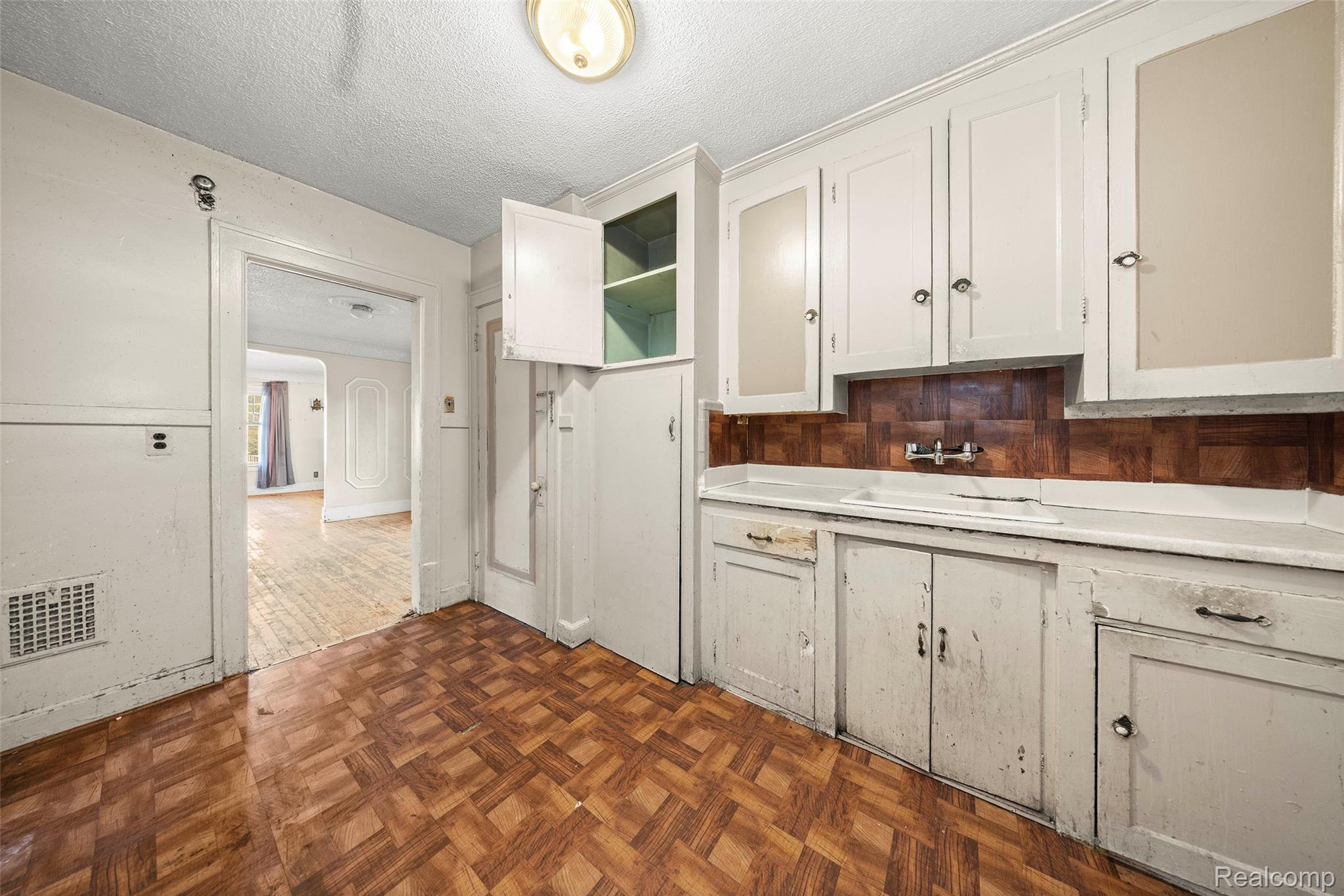 15355 Asbury Park