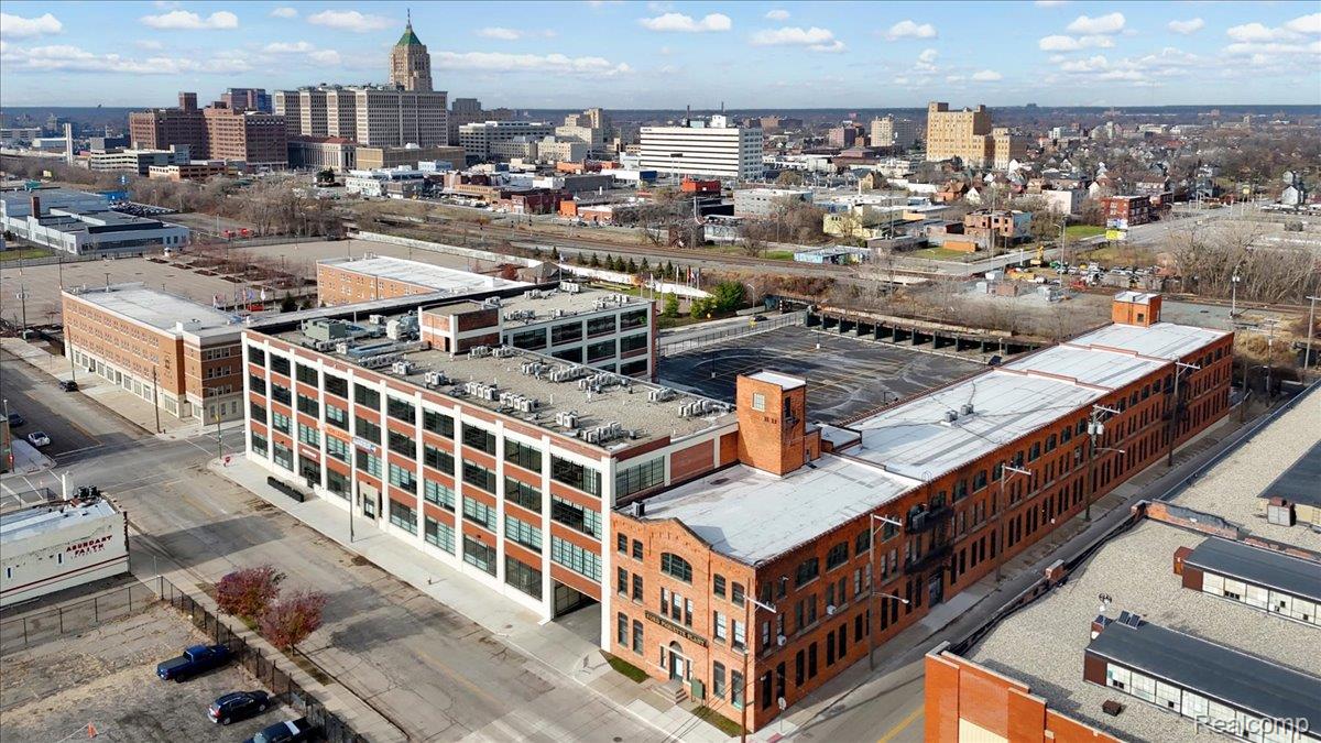 411 Piquette Avenue C