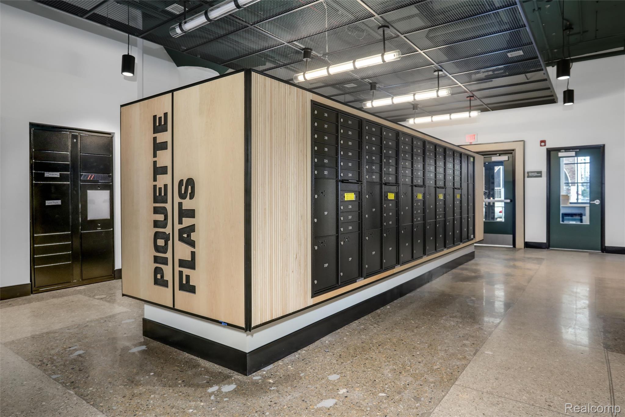 411 Piquette Avenue P