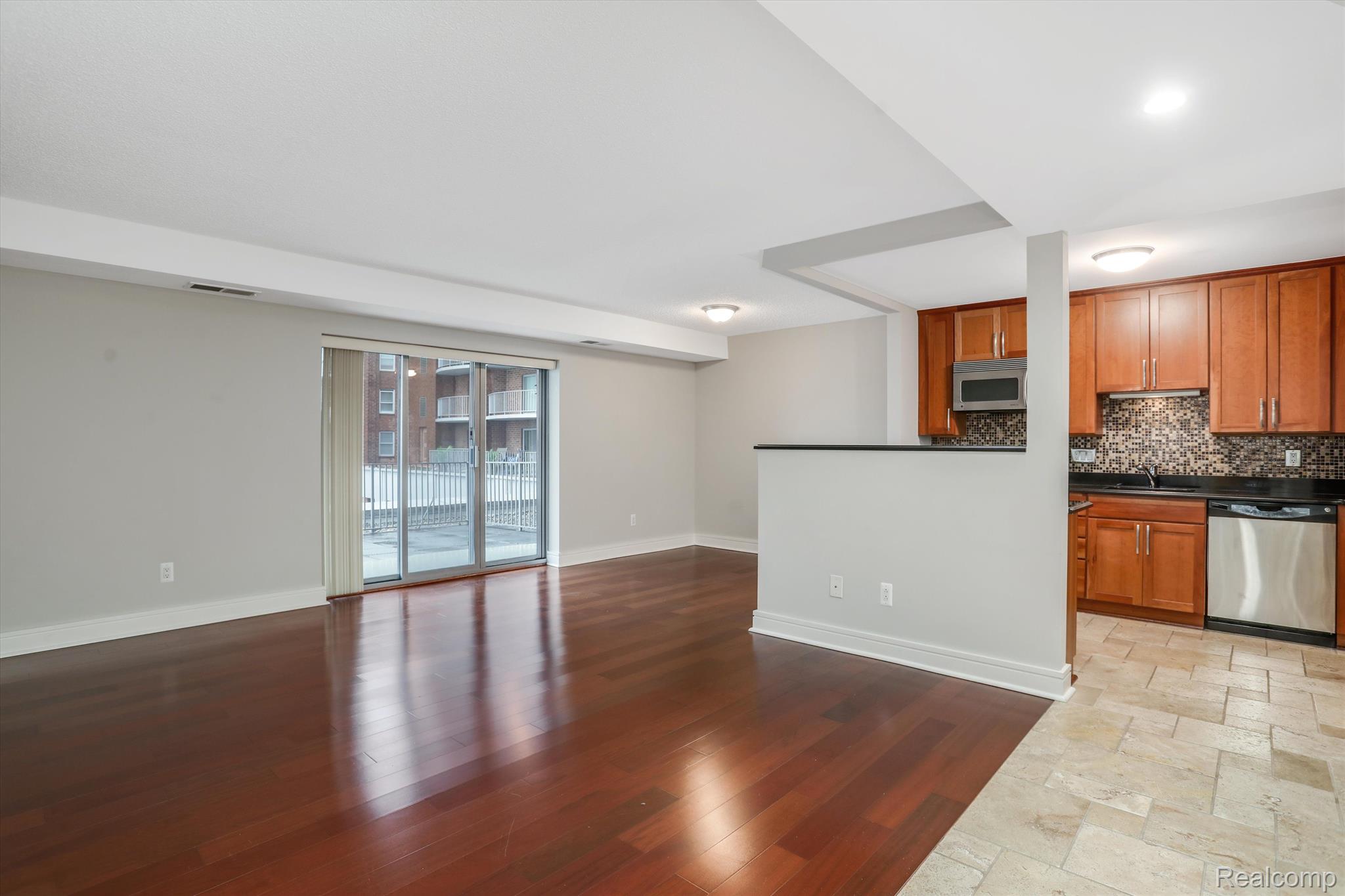 411 S Old Woodward Avenue 505