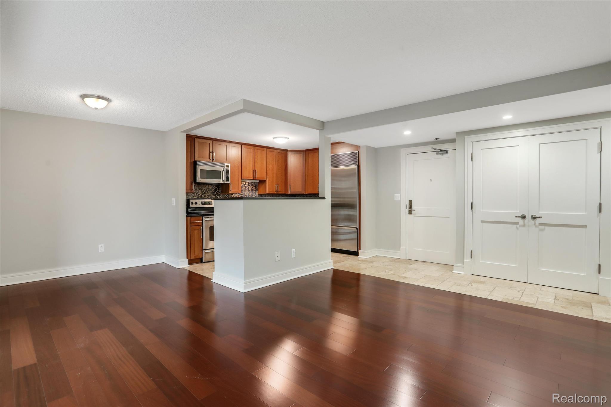 411 S Old Woodward Avenue 505