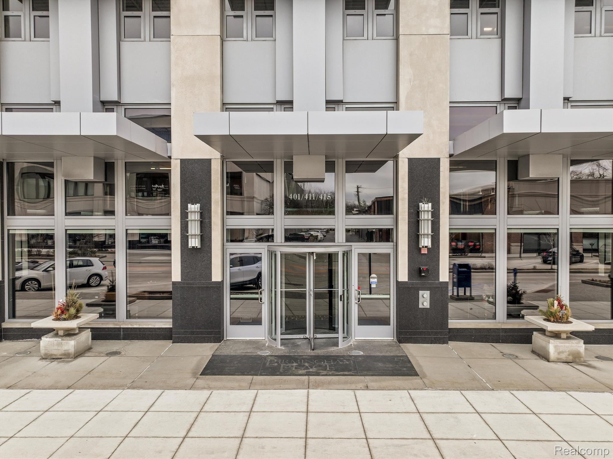 411 S Old Woodward Avenue 505