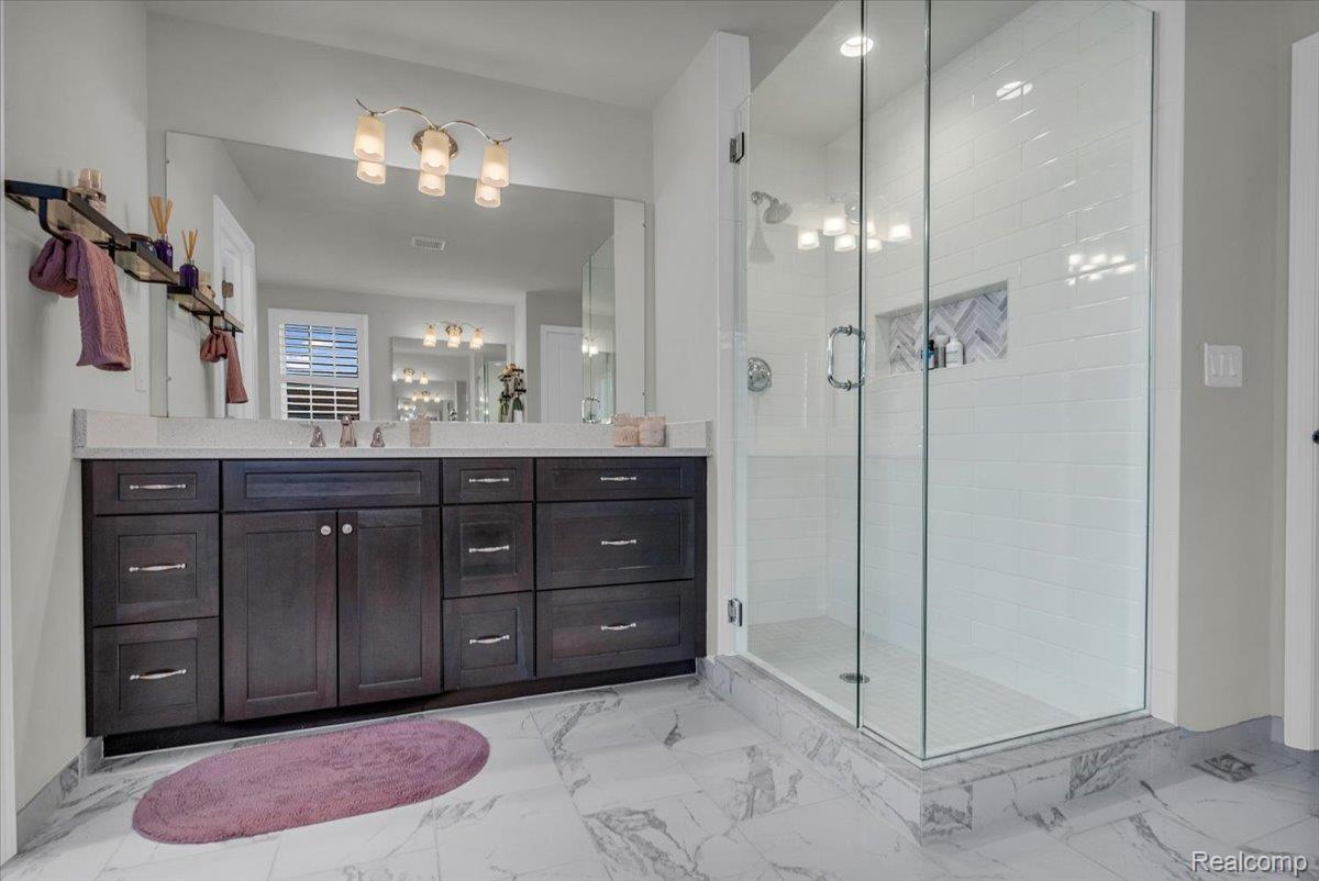 50763 Amberwood Court