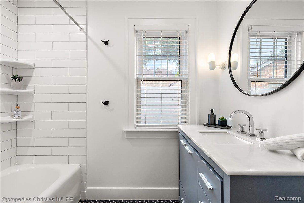 19939 LICHFIELD Road