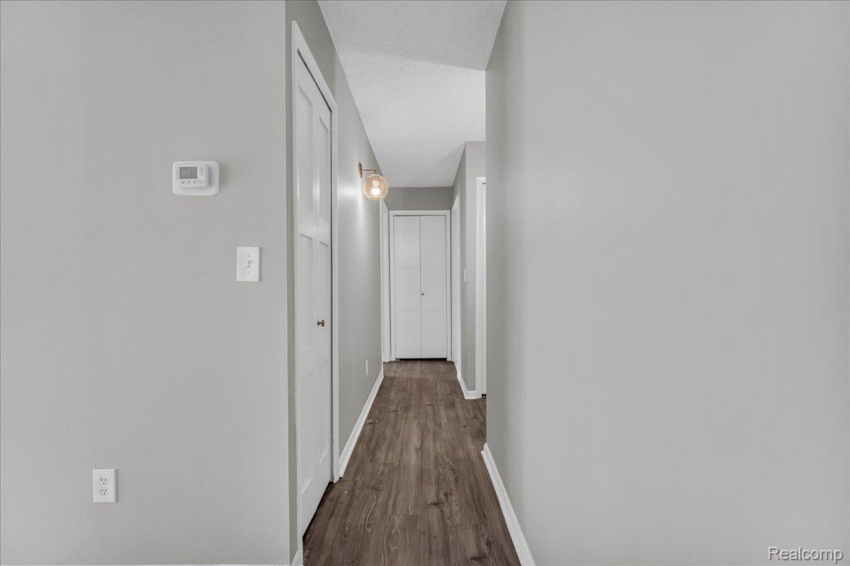 411 S Old Woodward Avenue 527