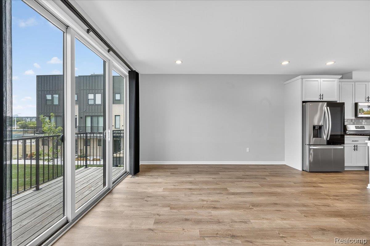 1087 Hampton Circle