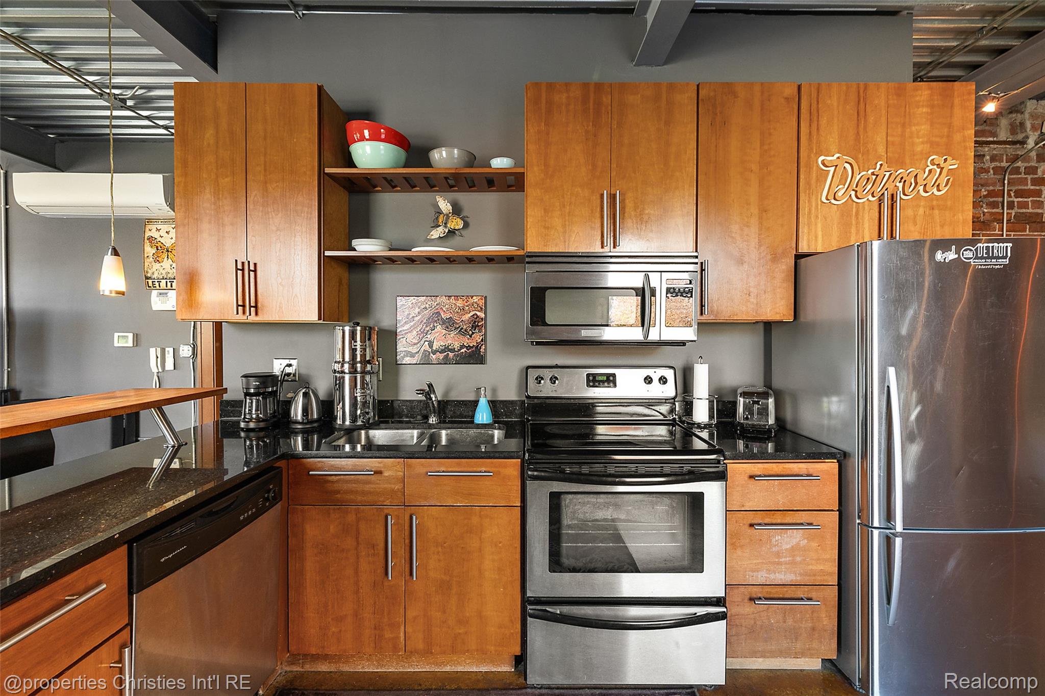 112 Watson Street 23