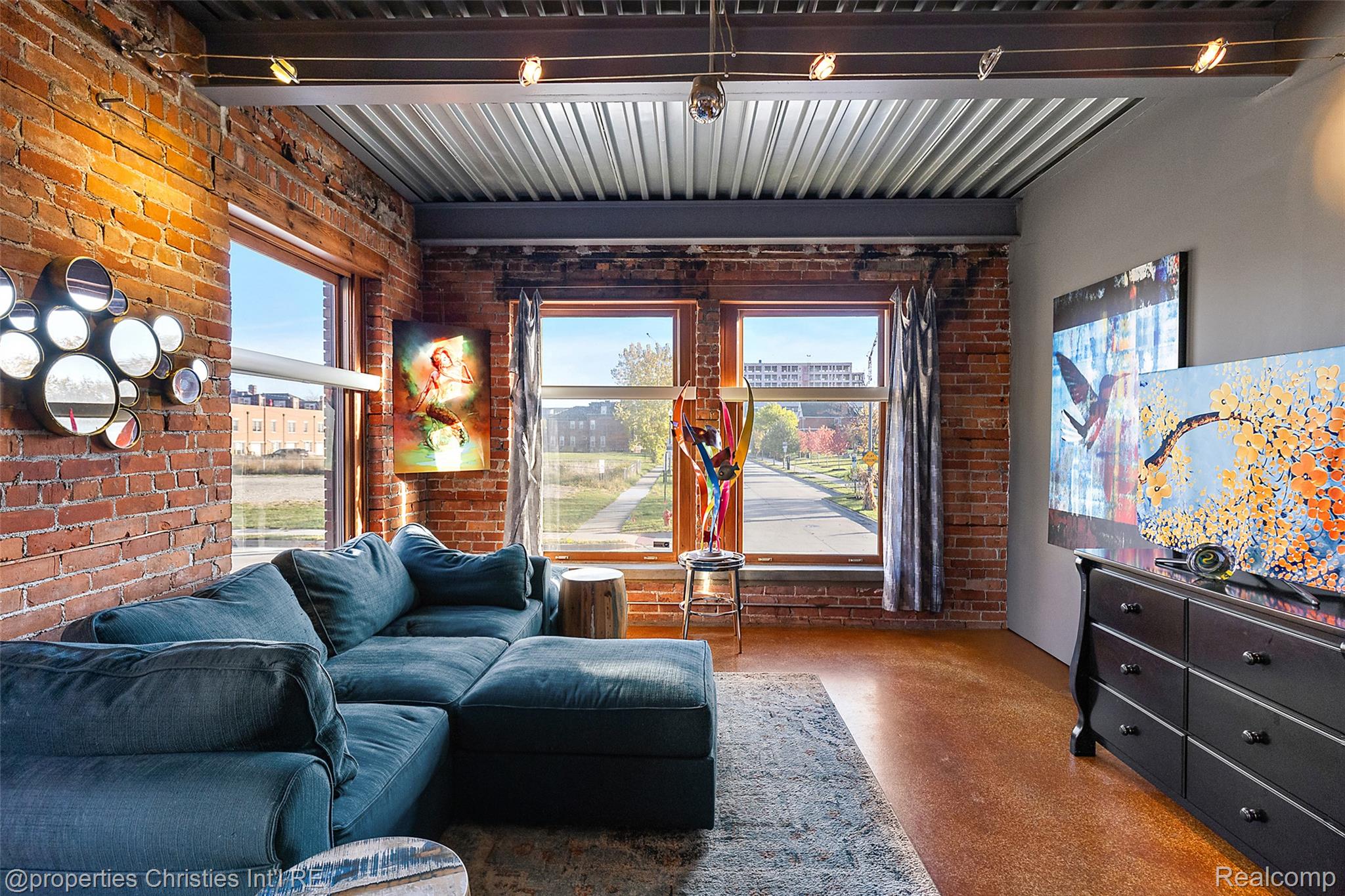 112 Watson Street 23