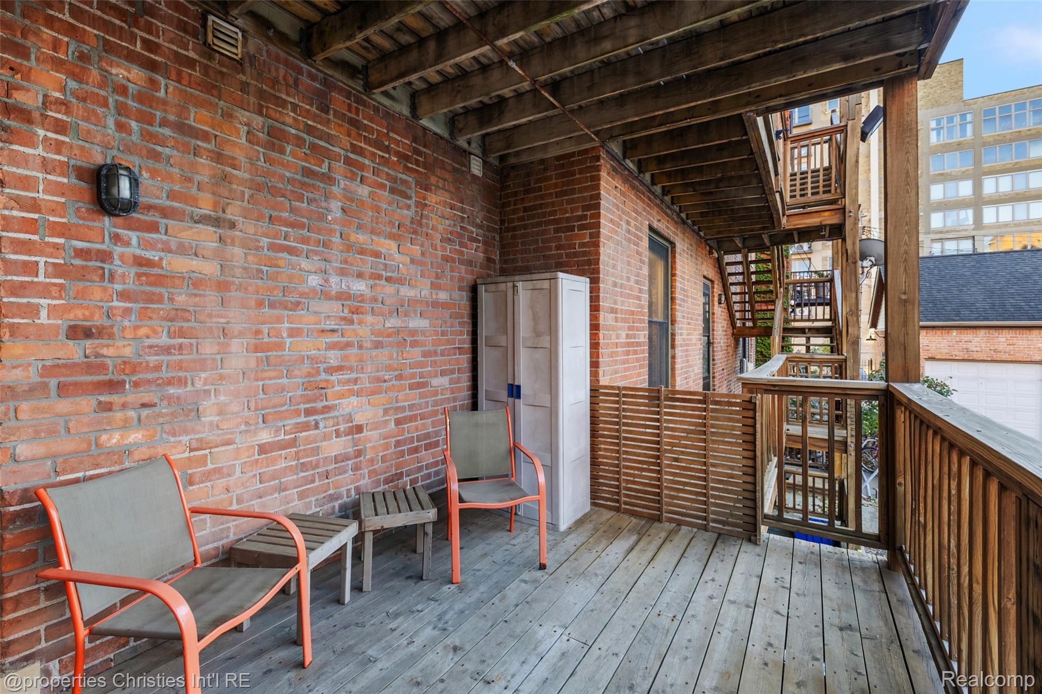 112 Watson Street 23