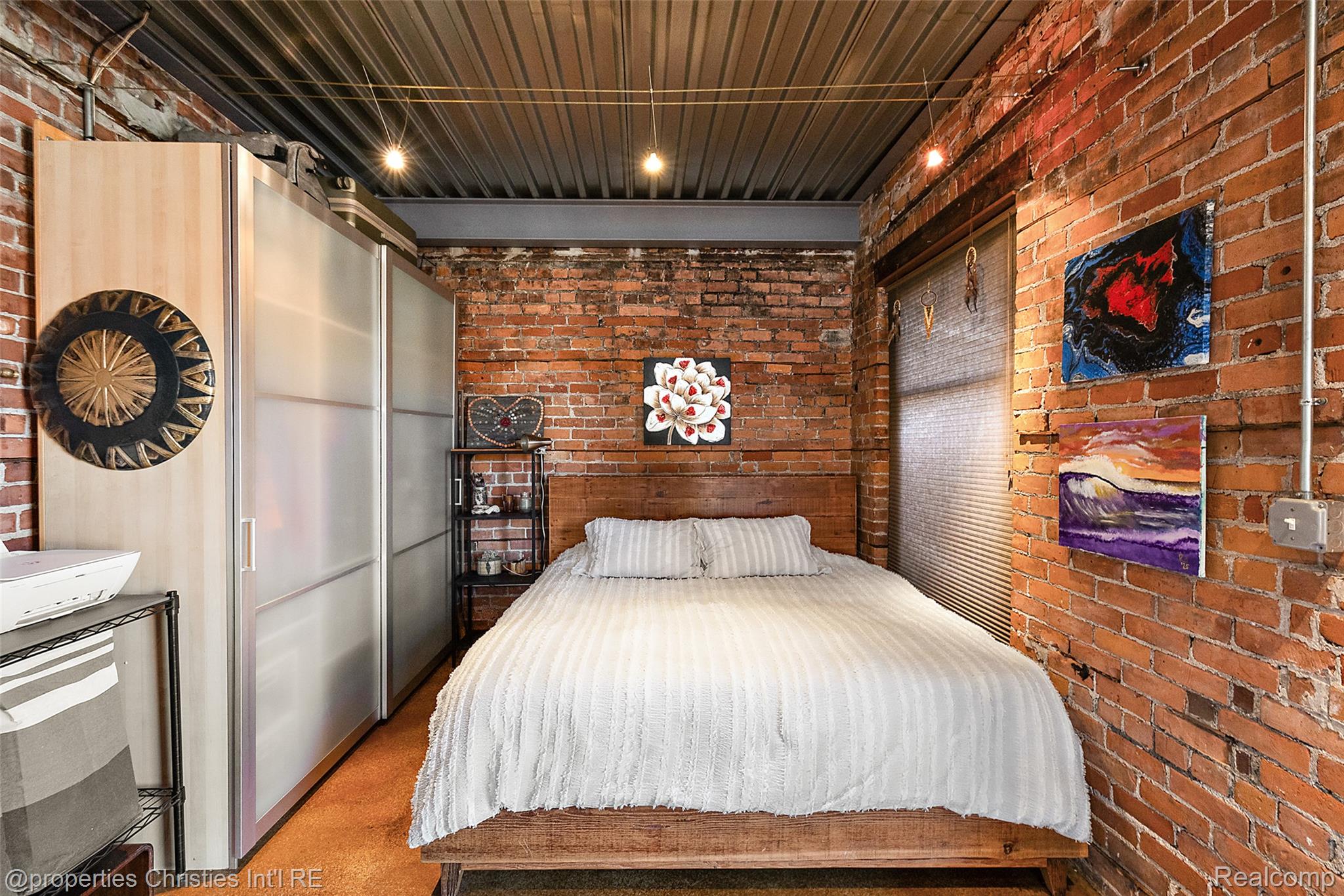 112 Watson Street 23