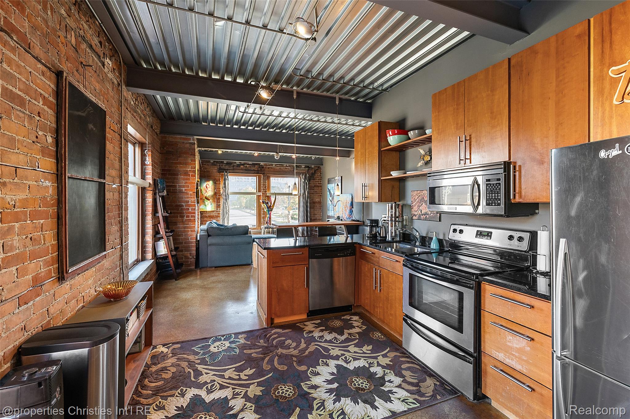 112 Watson Street 23