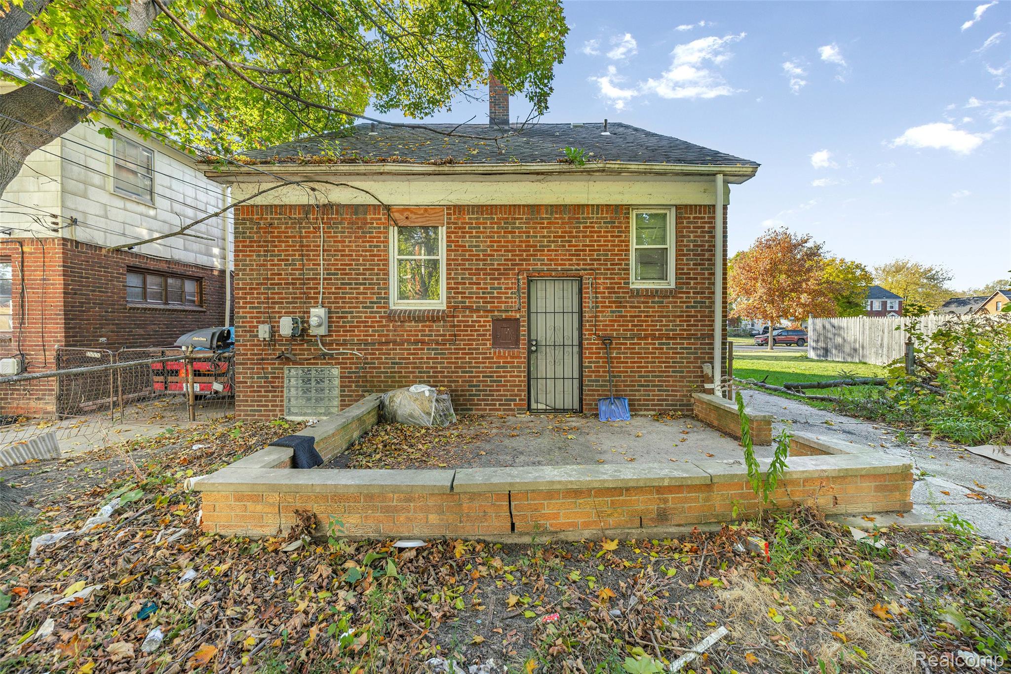 18680 Westphalia Street