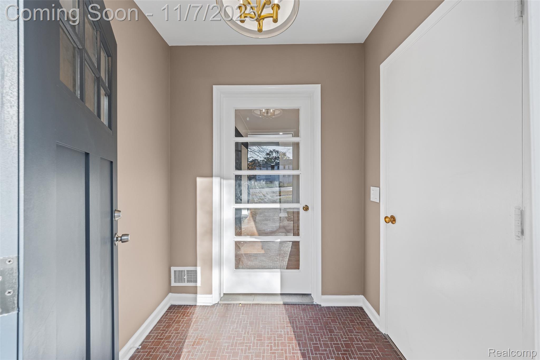 17240 Pontchartrain Boulevard