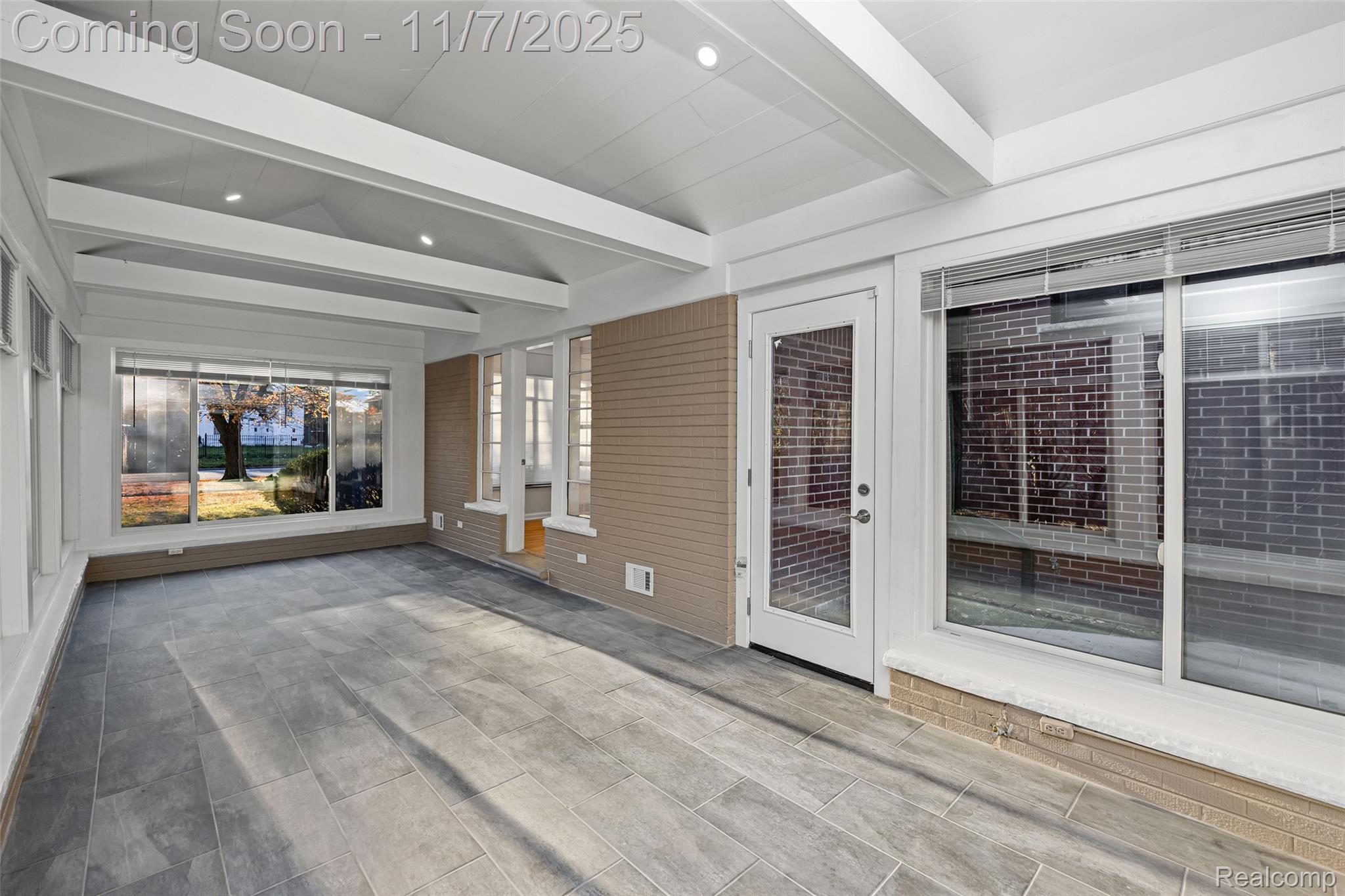 17240 Pontchartrain Boulevard