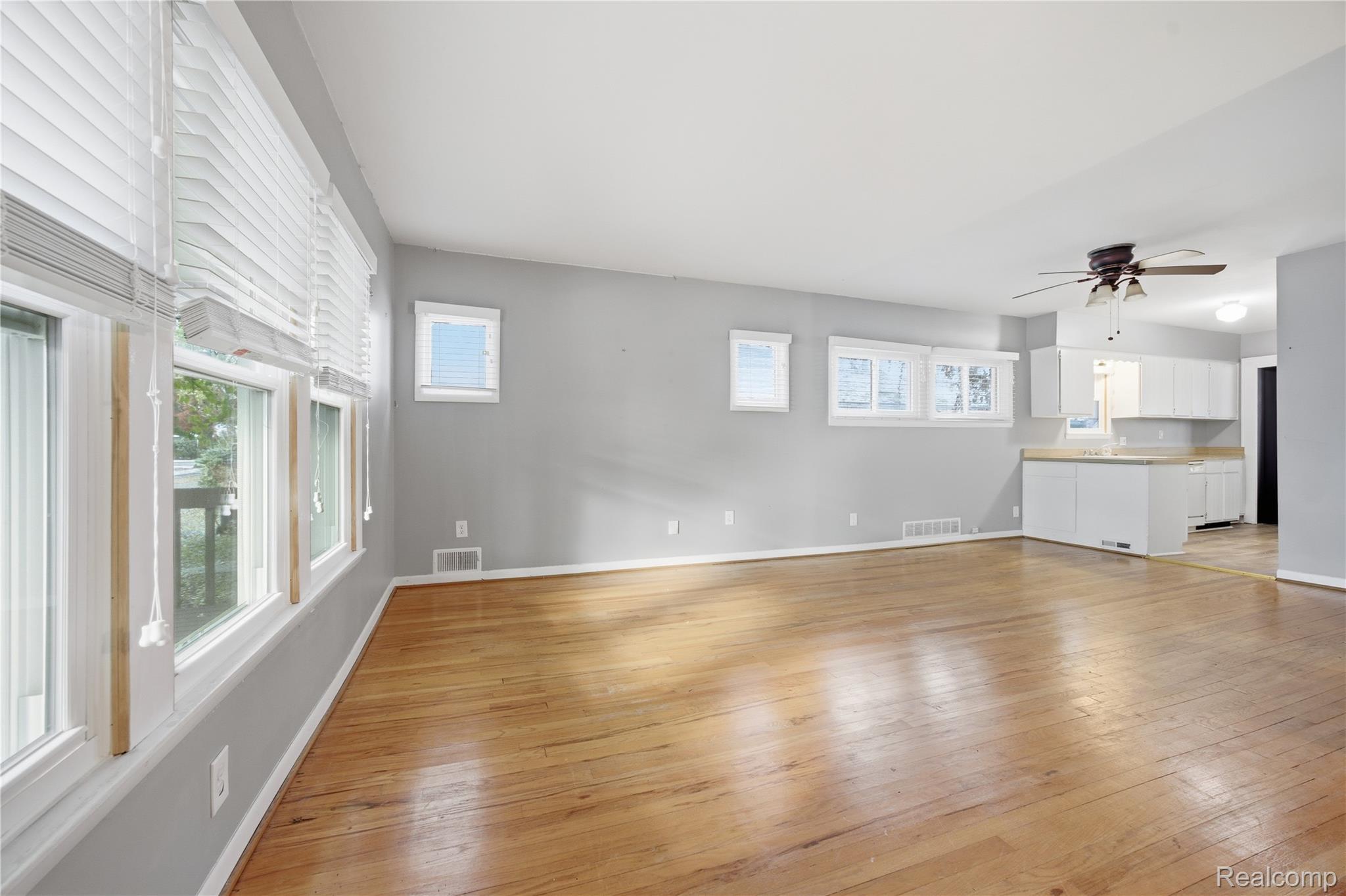 214 Woodsboro Drive