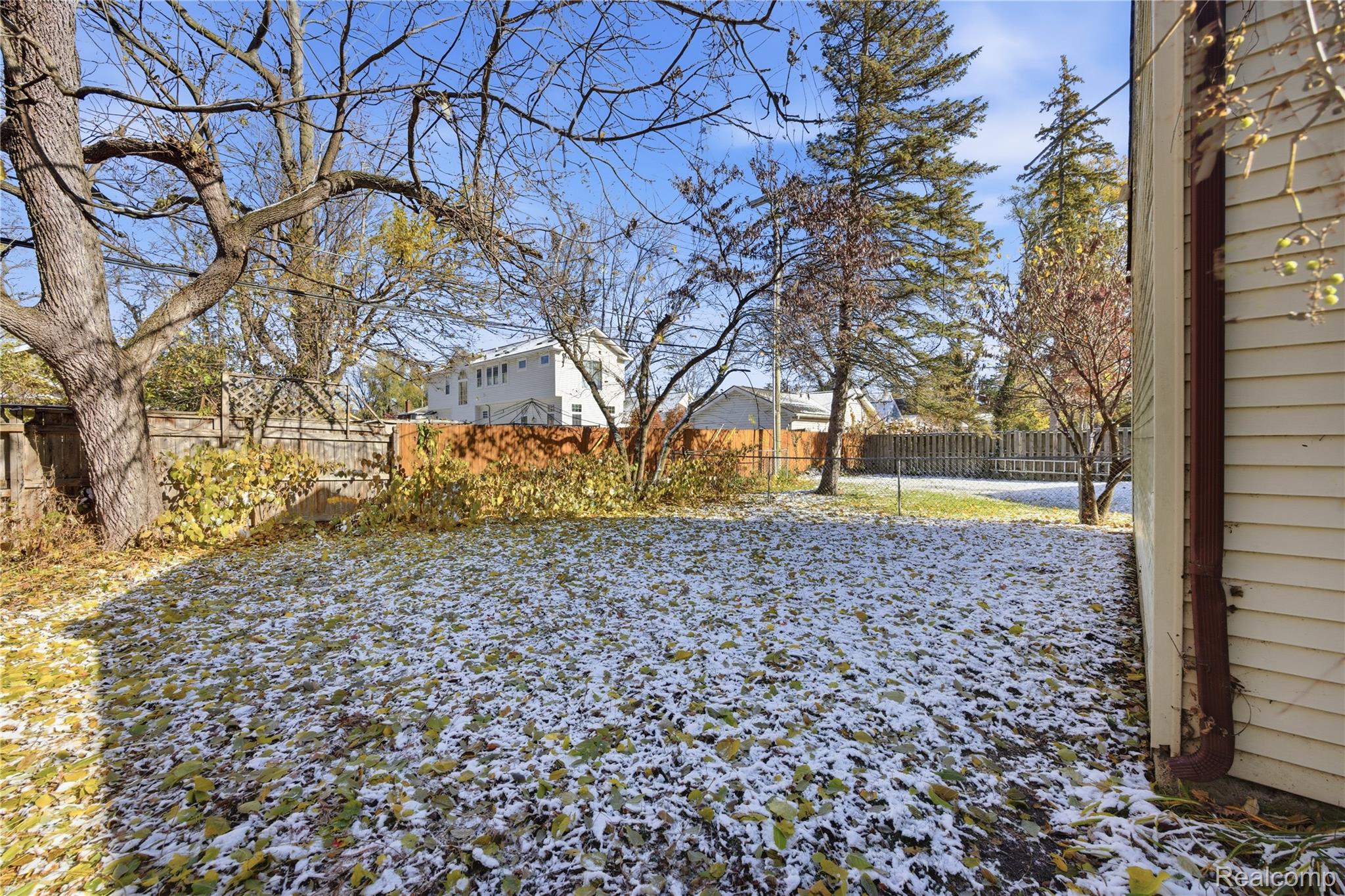 214 Woodsboro Drive