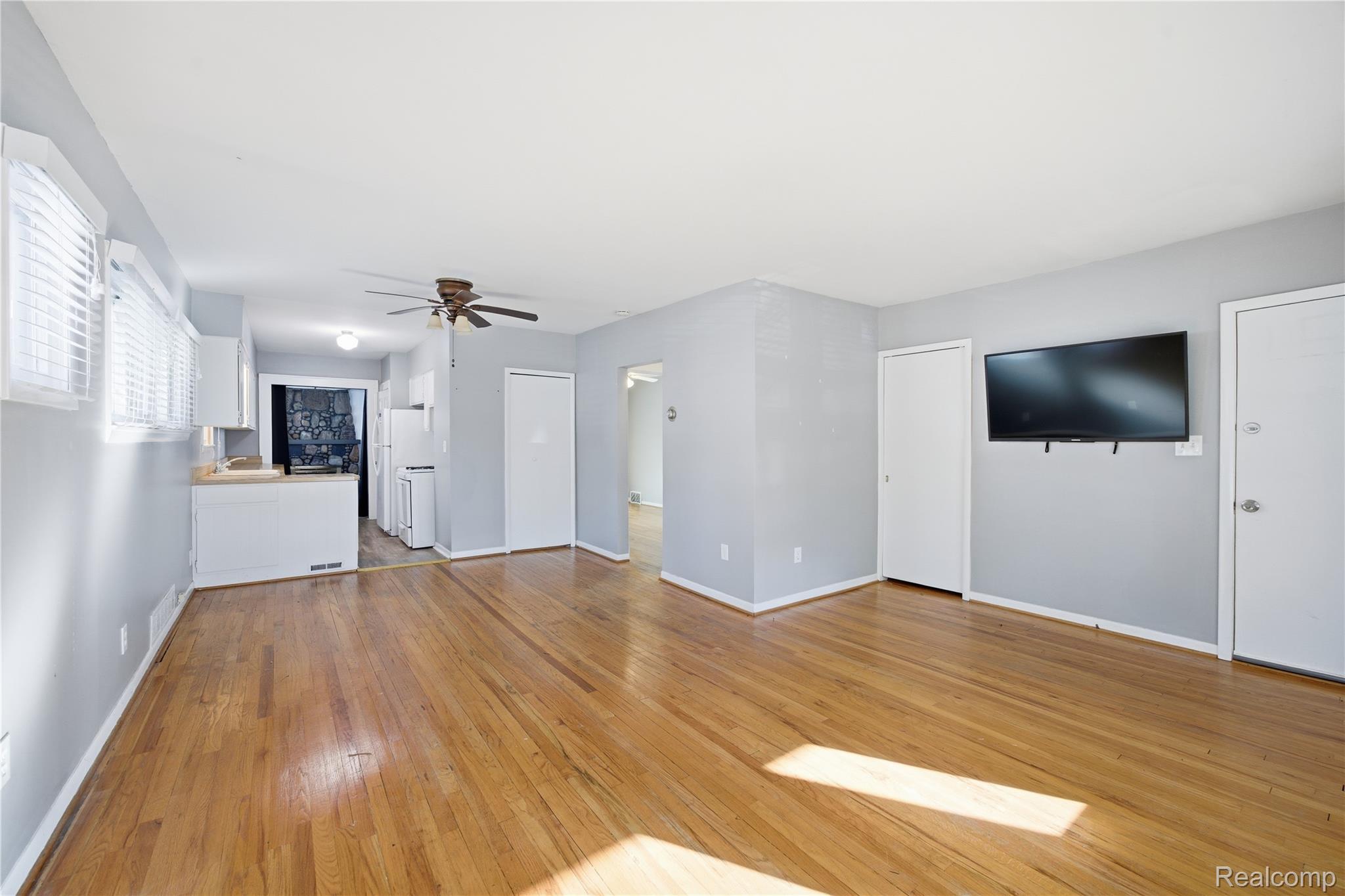 214 Woodsboro Drive