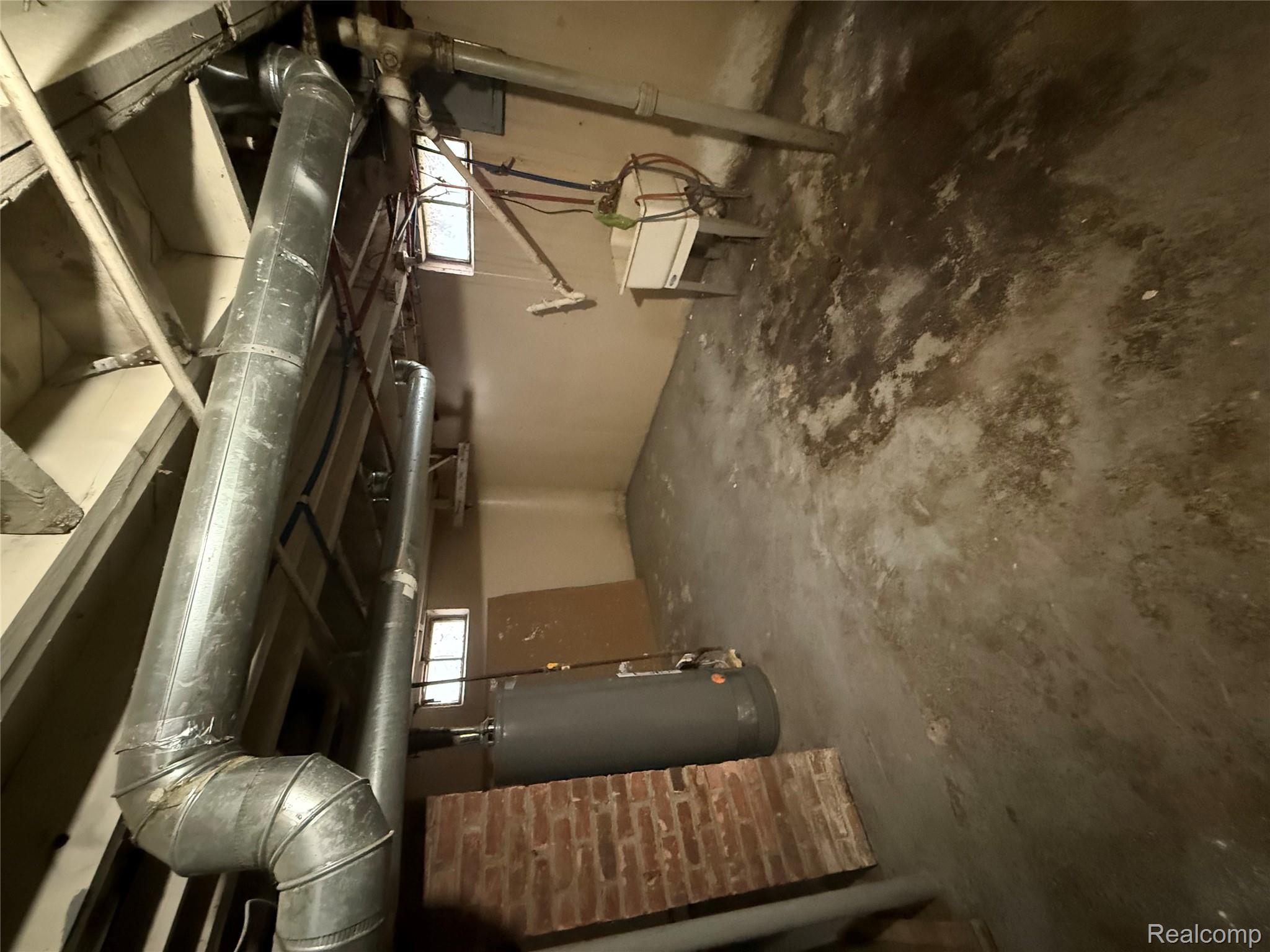 8411 Fielding Street