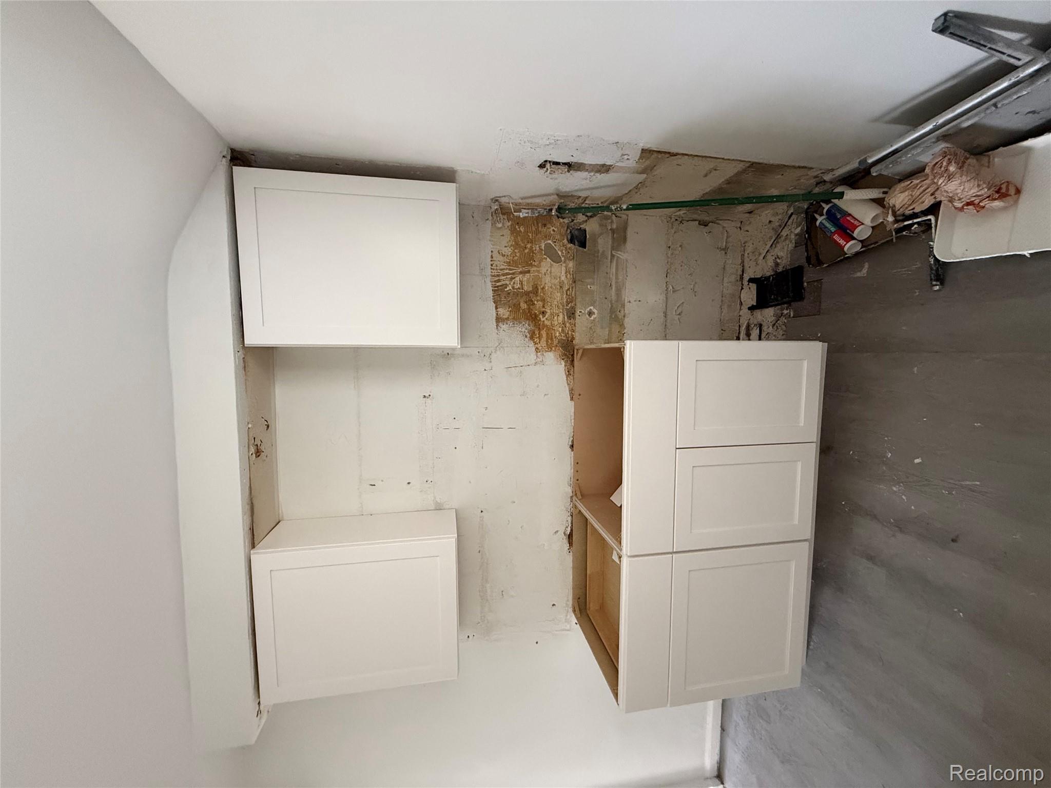 8411 Fielding Street