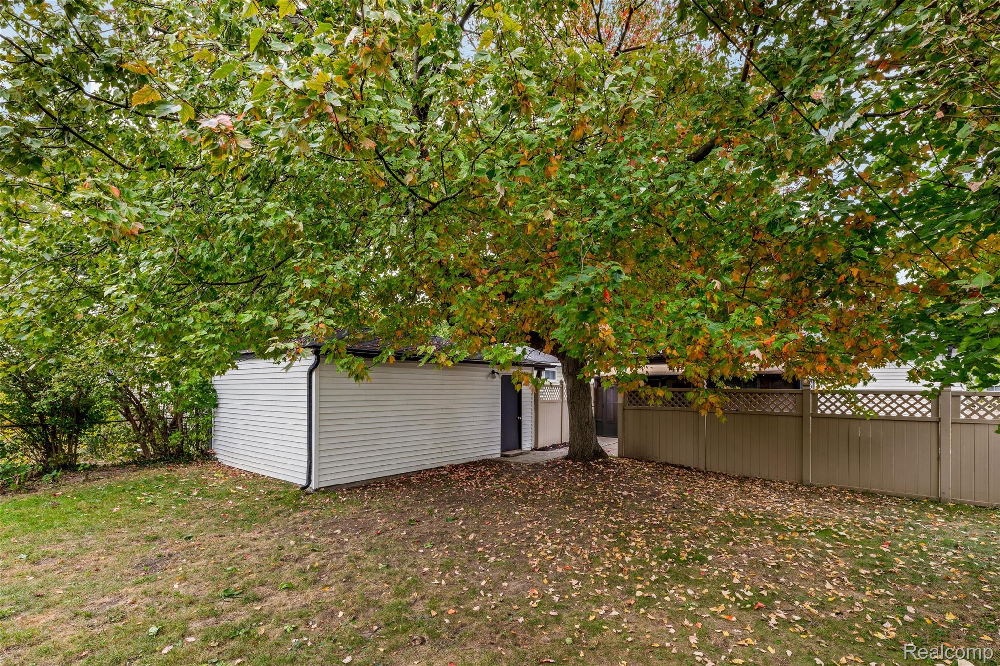 622 N Wilson Avenue