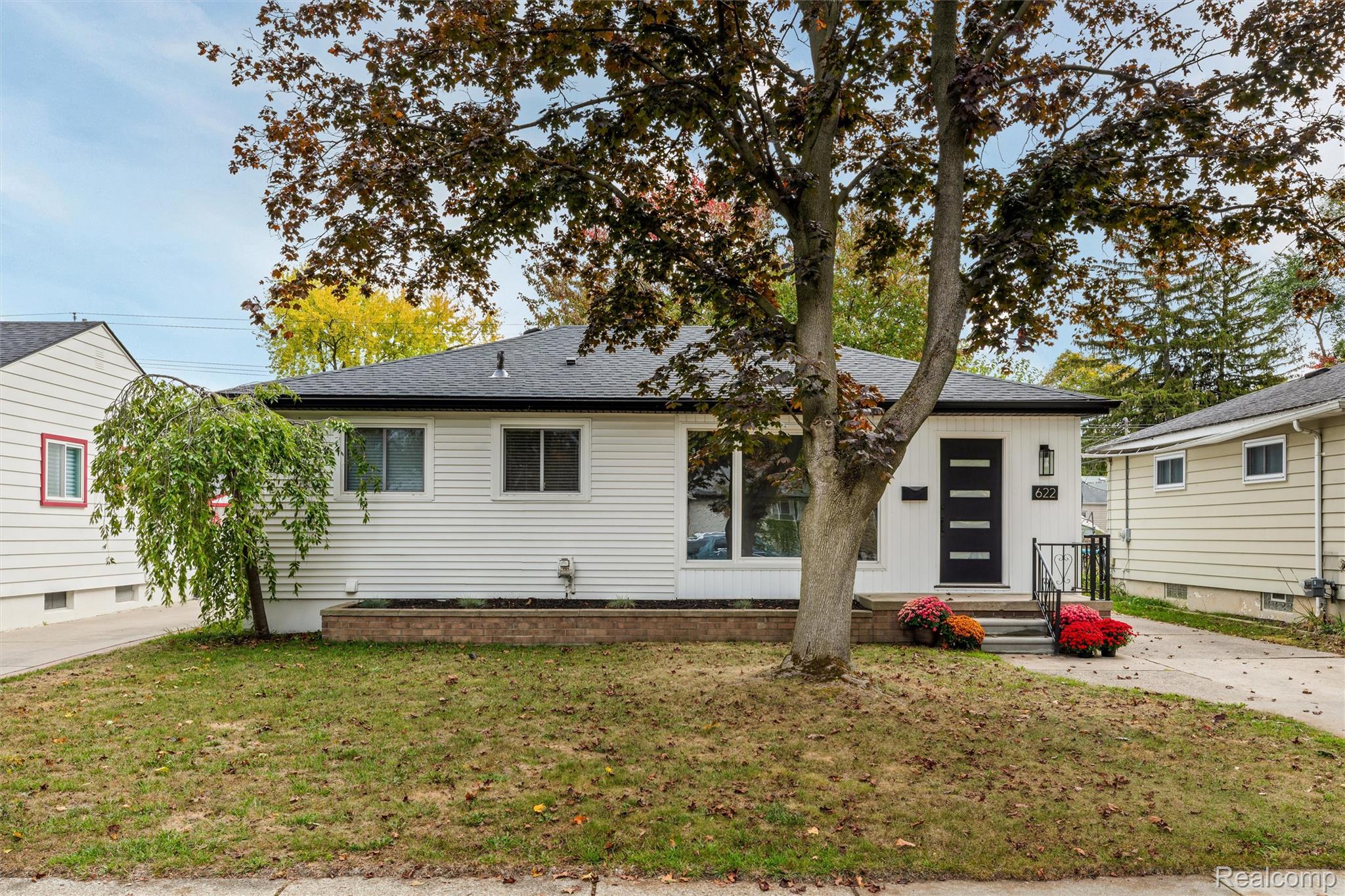 622 N Wilson Avenue