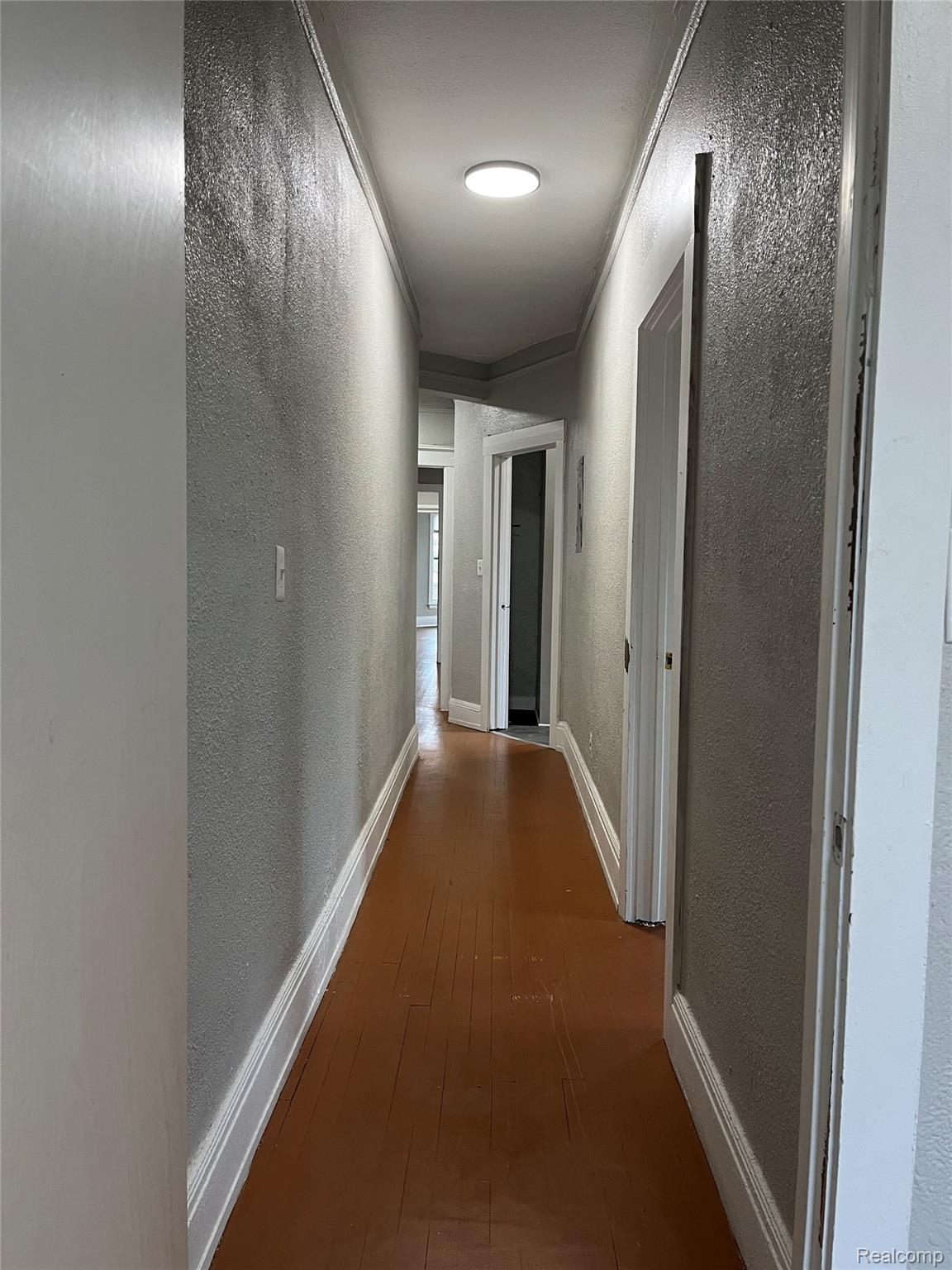 287 E EDSEL FORD Freeway Unit #8