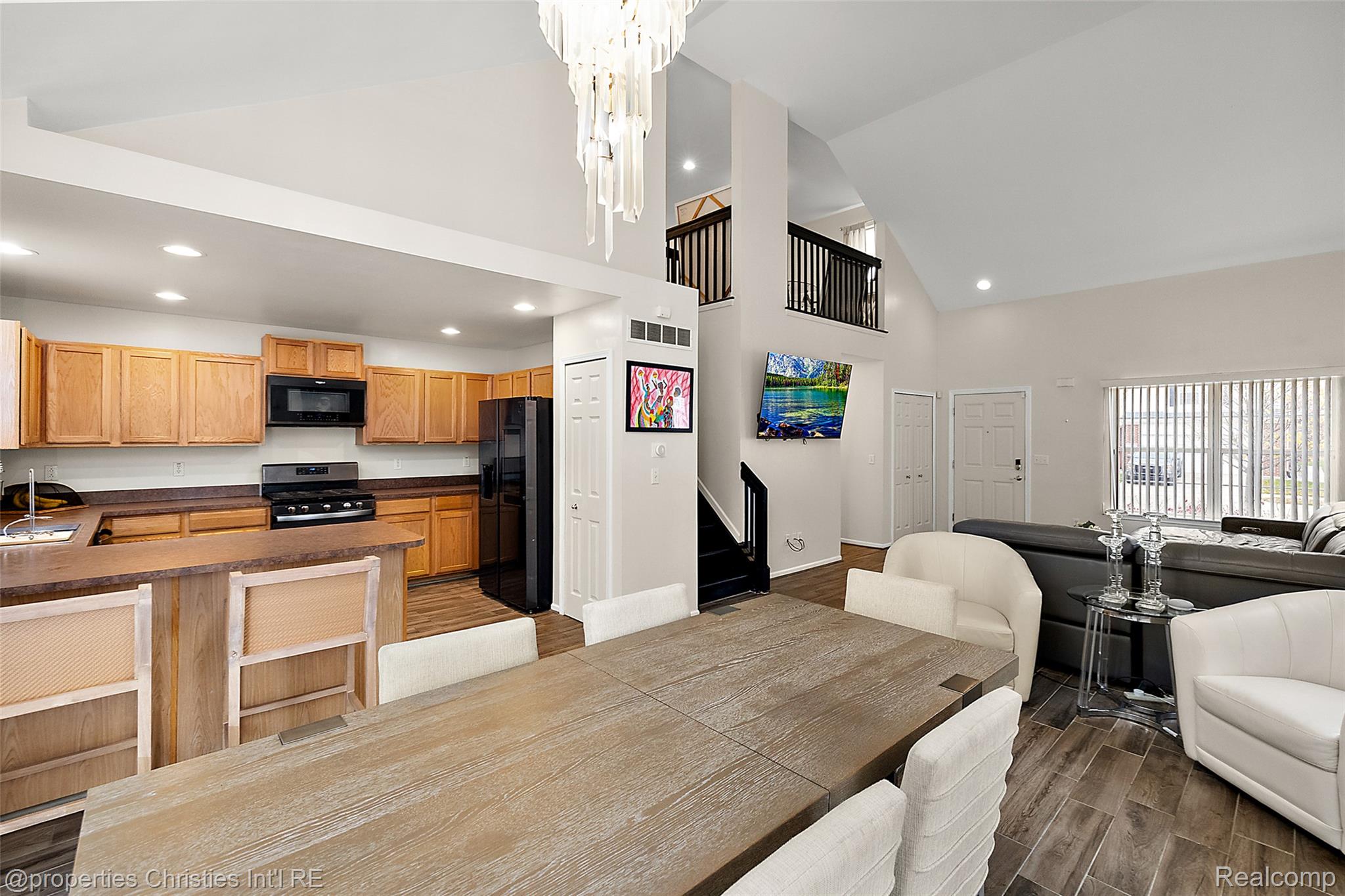 781 Saint Clair Street