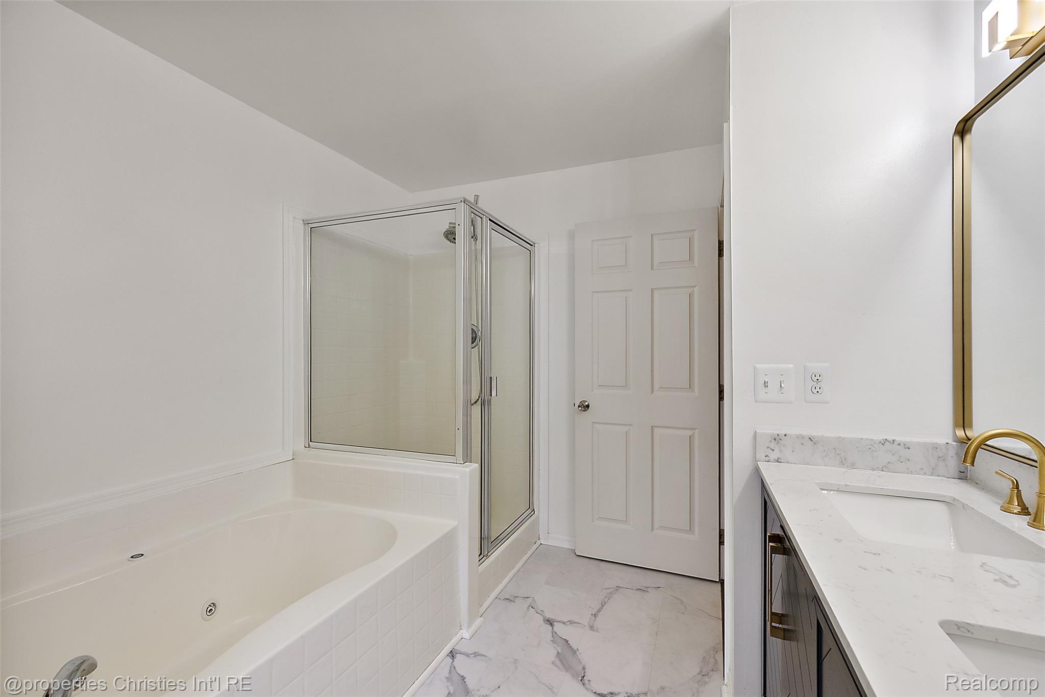 781 Saint Clair Street