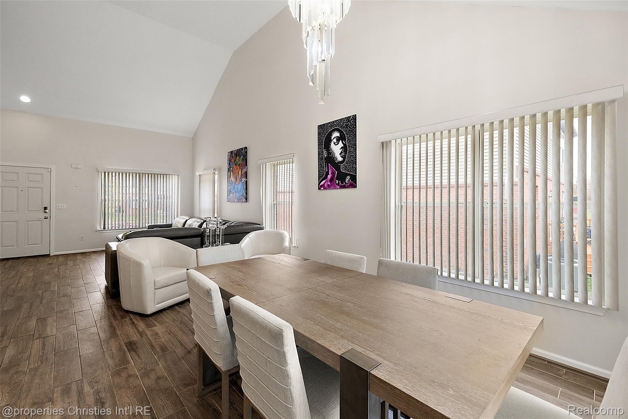 781 Saint Clair Street