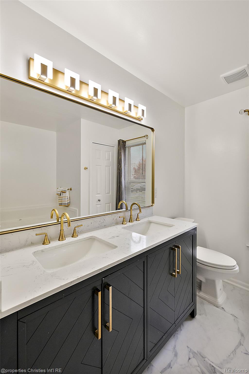 781 Saint Clair Street