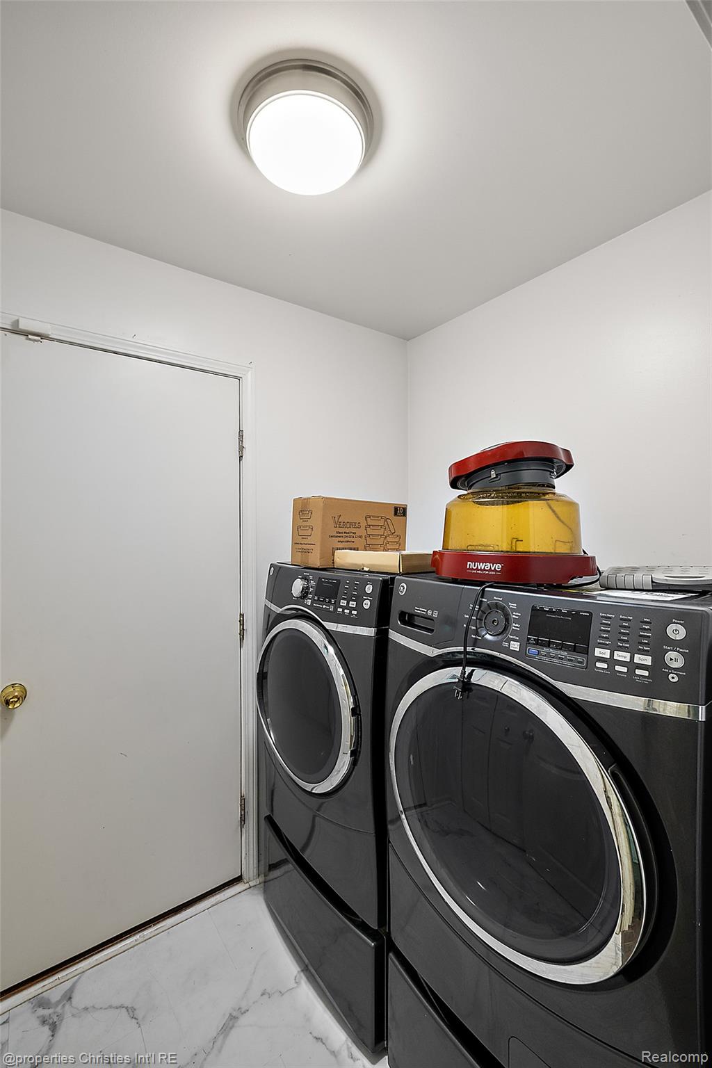 781 Saint Clair Street