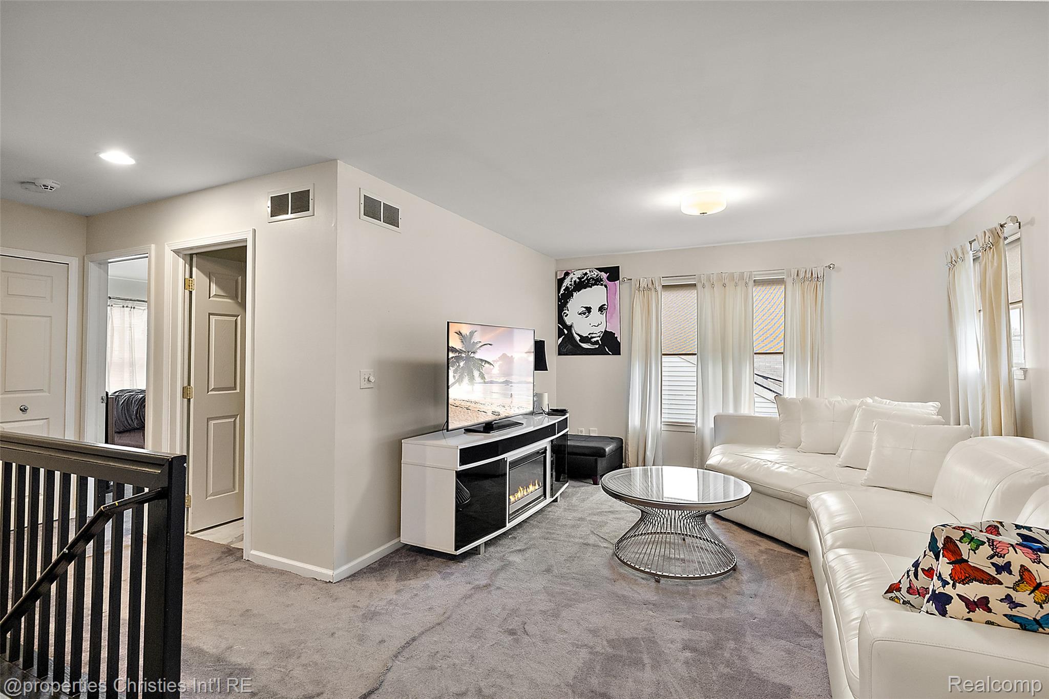 781 Saint Clair Street