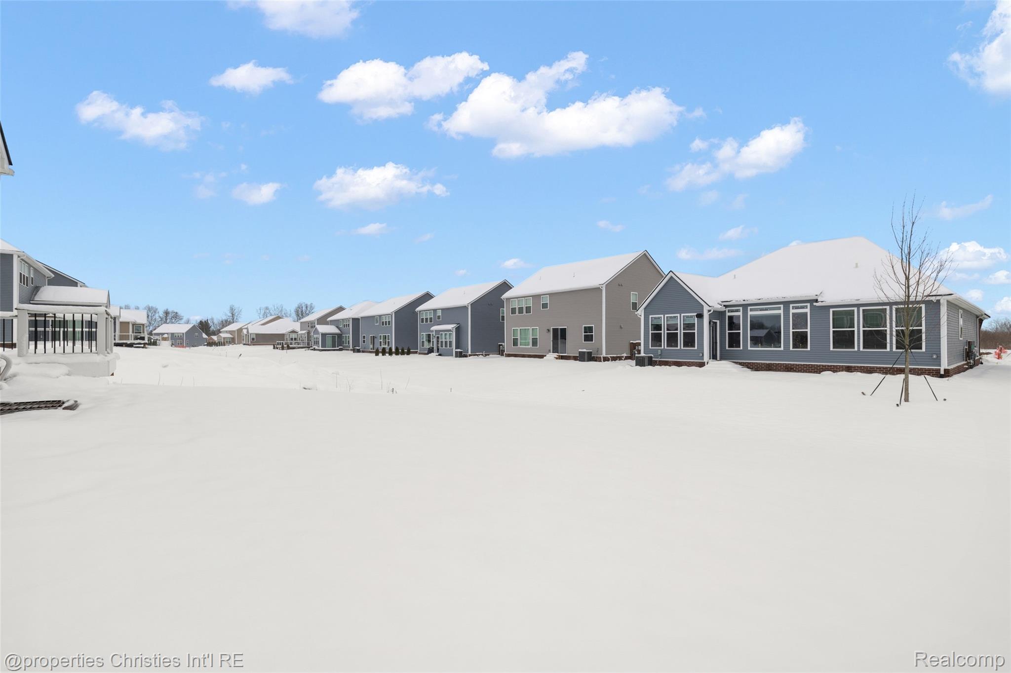 2436 Parkshore Drive