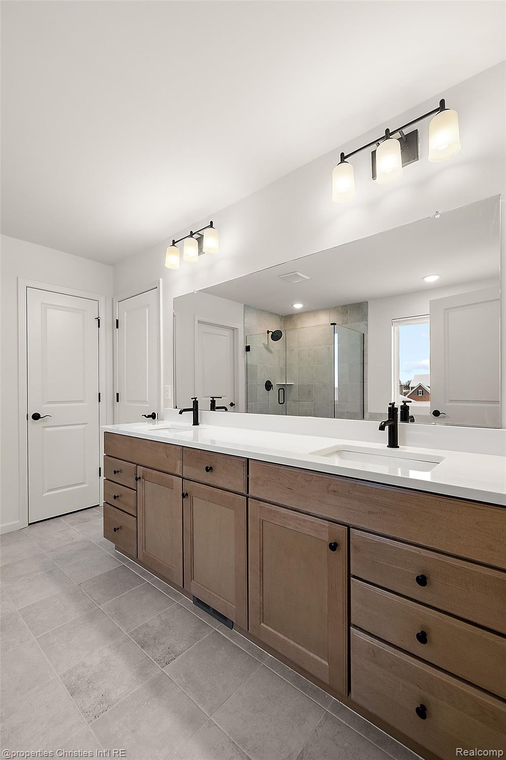 2436 Parkshore Drive