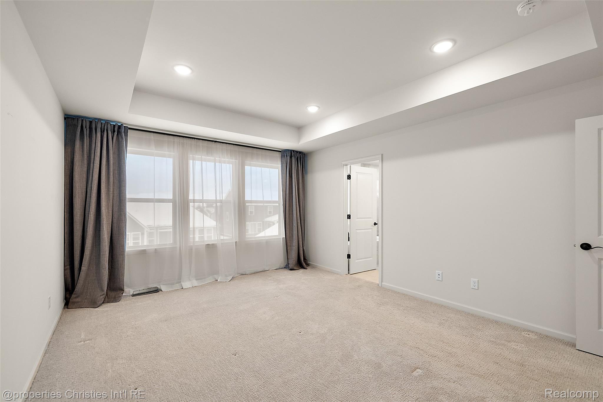 2436 Parkshore Drive