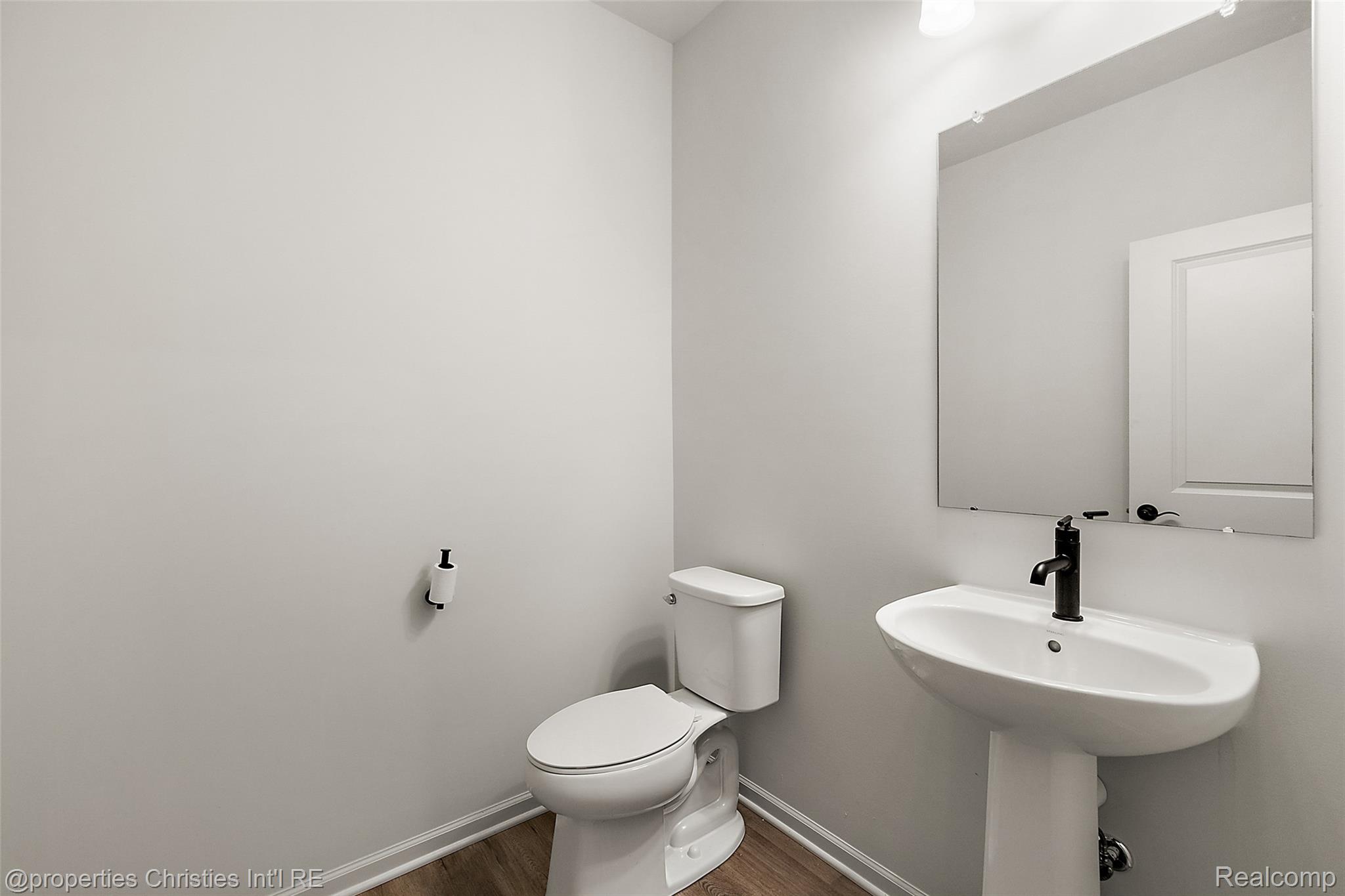 2436 Parkshore Drive