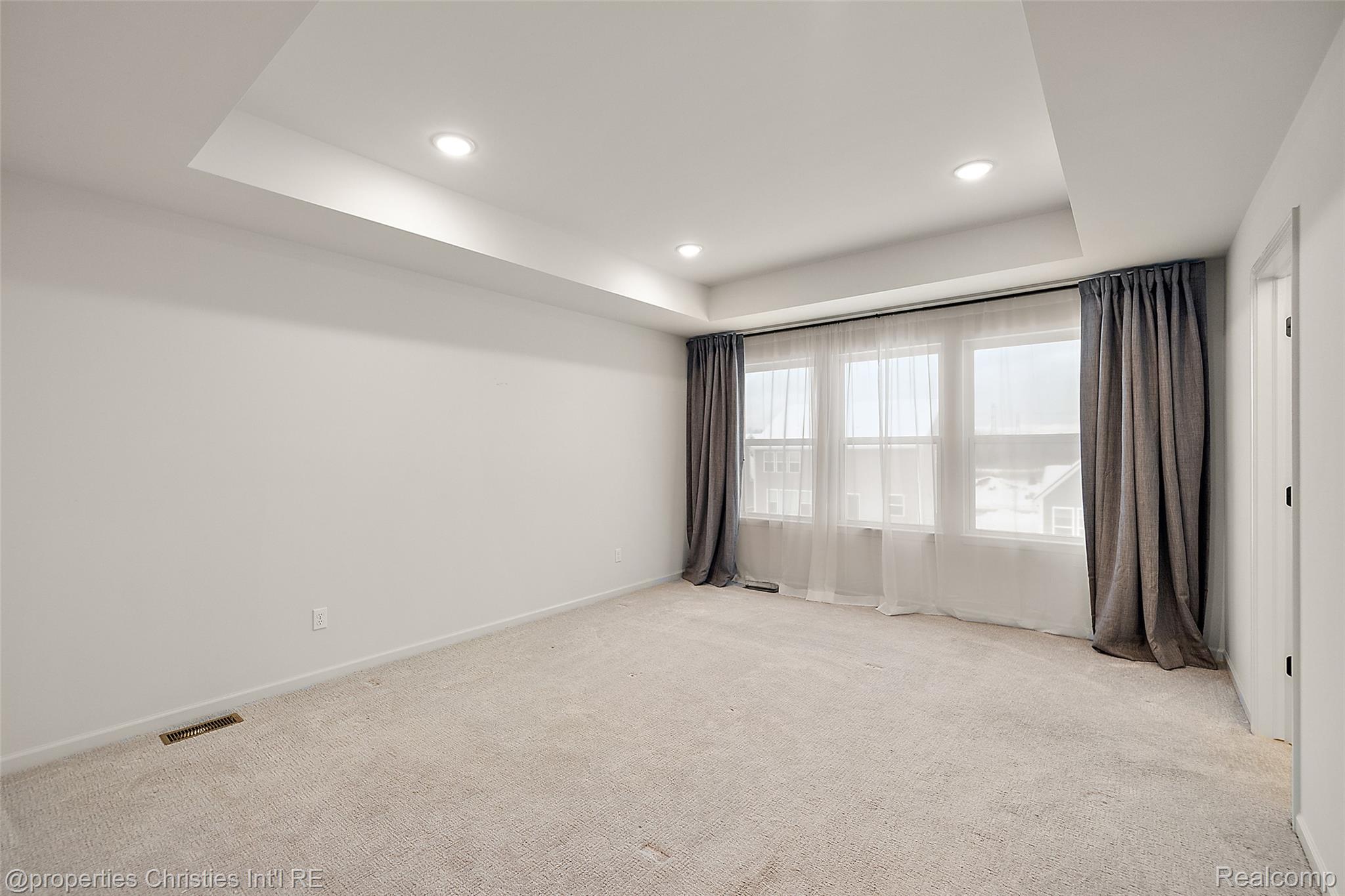 2436 Parkshore Drive