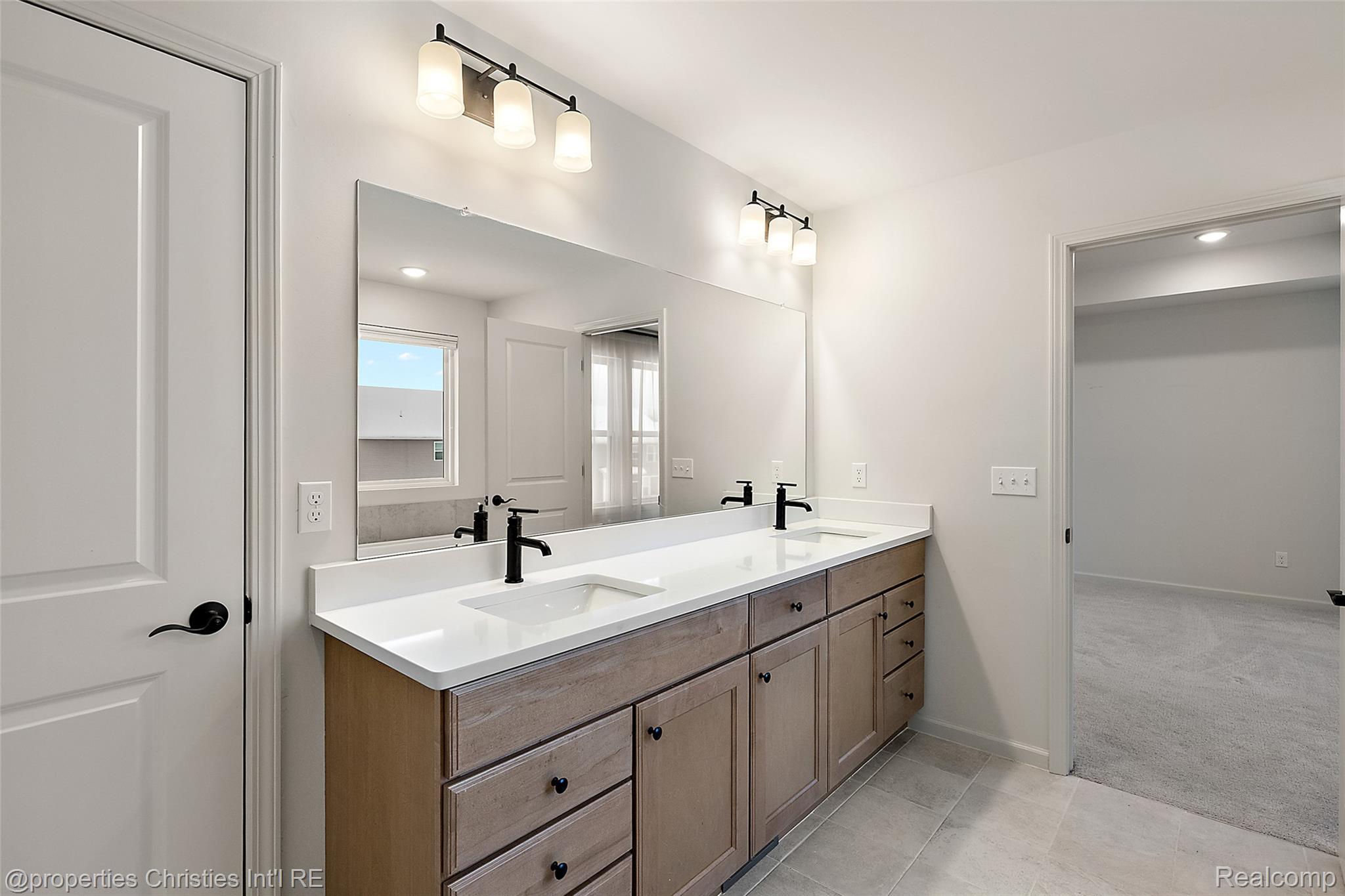 2436 Parkshore Drive