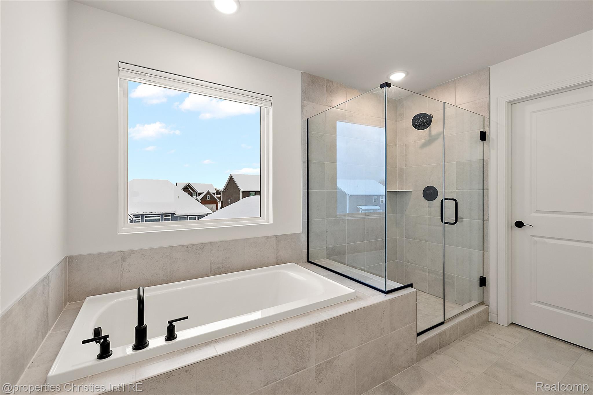 2436 Parkshore Drive