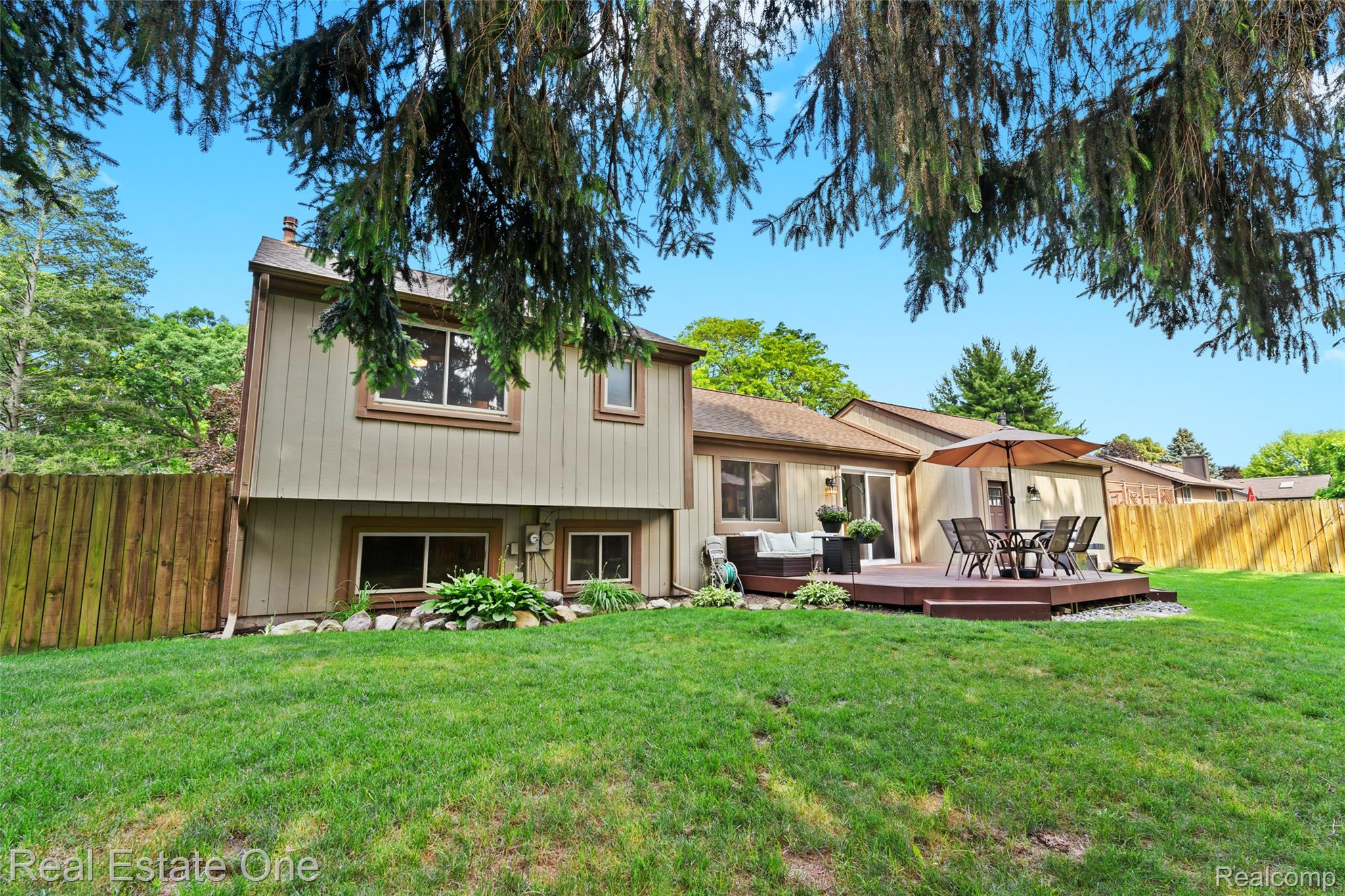 696 Estes Court