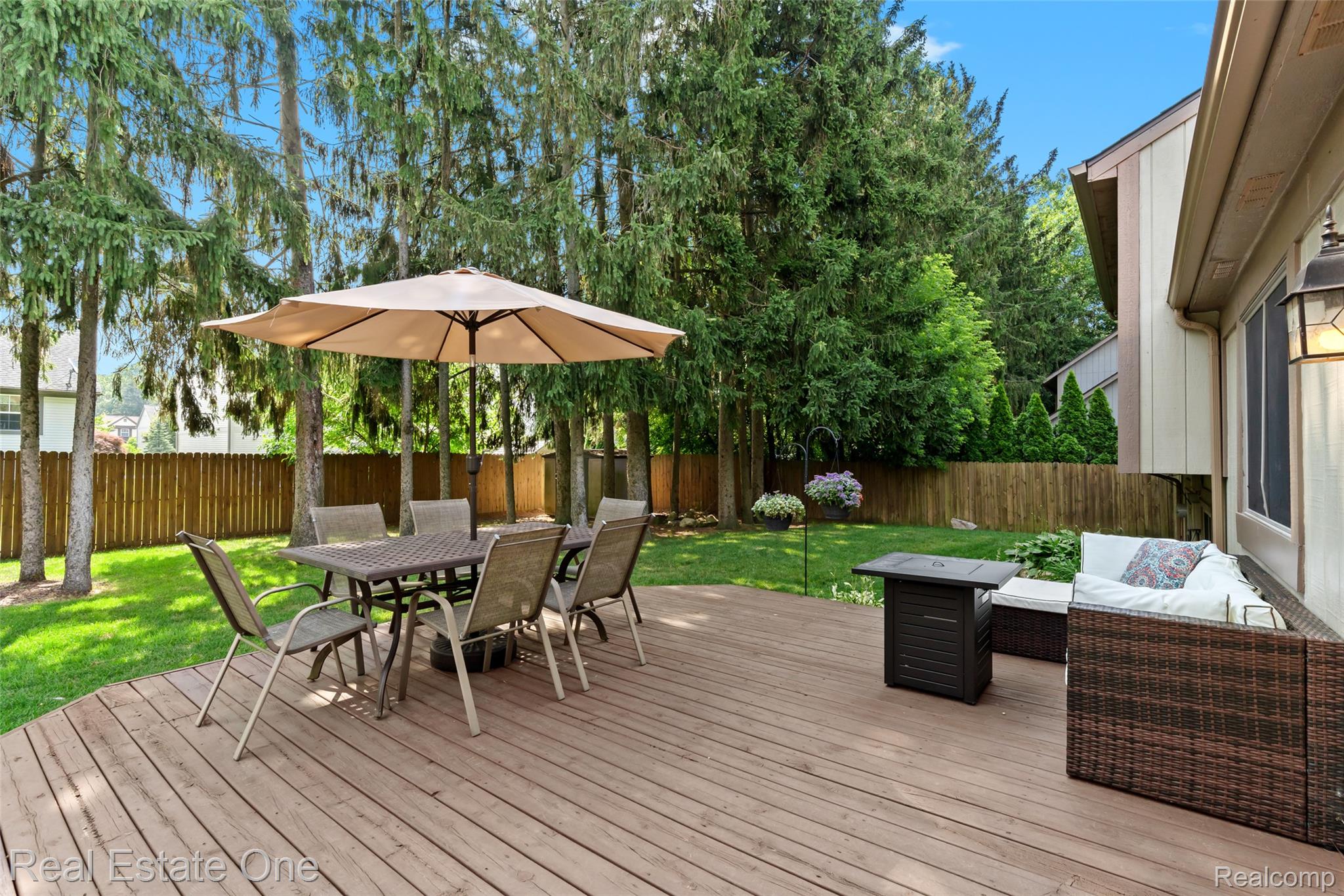 696 Estes Court
